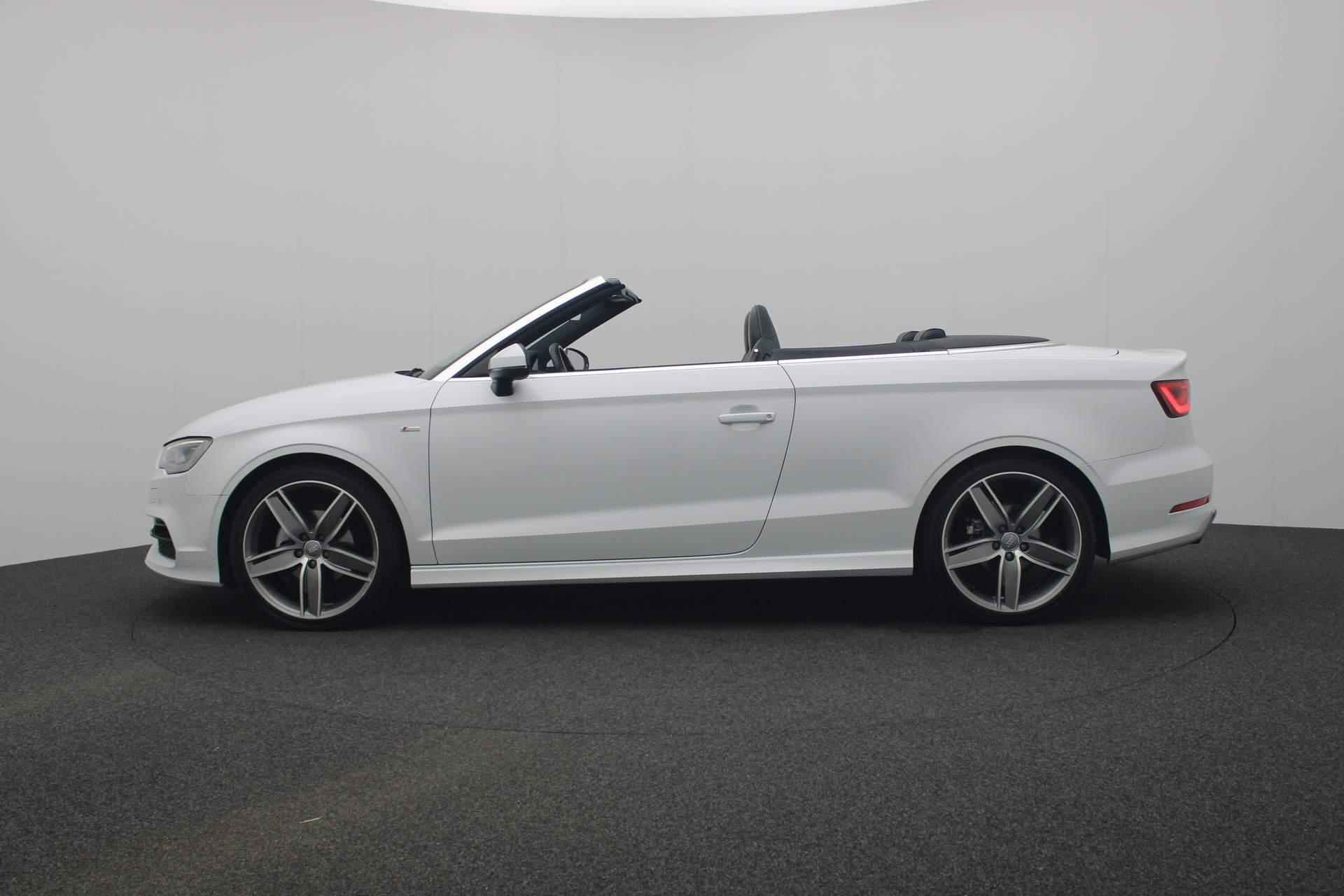 Audi A3 Cabriolet 1.4 TFSI 150PK S-tronic CoD Ambition Pro Line S Open Days / S-Line | Leder | B&O | Stoelverwarming | Navi | Afgevlakt sportstuur | Sportonderstel - 19/41