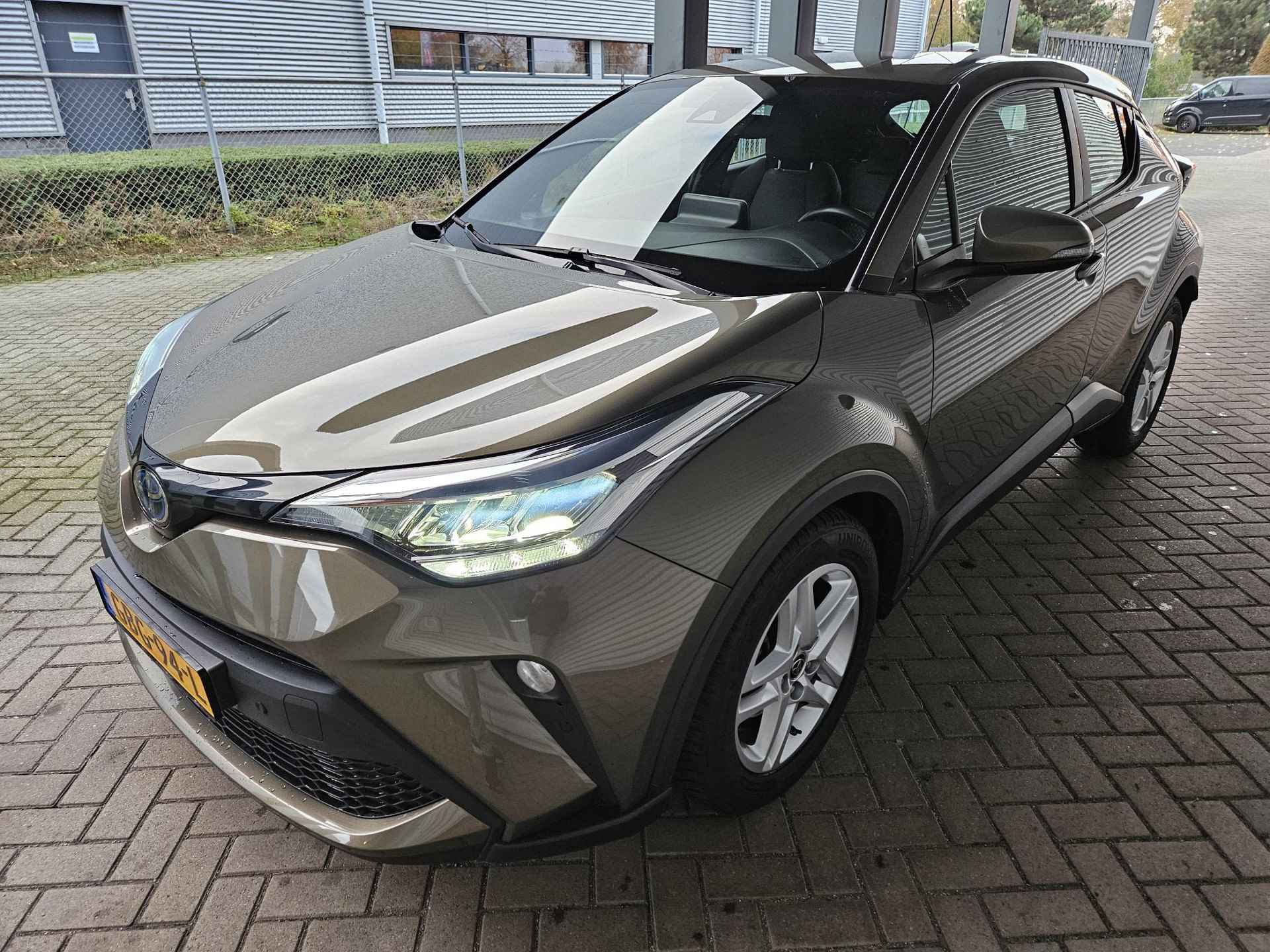 Toyota C-HR 1.8 Hybrid Business - 11/15