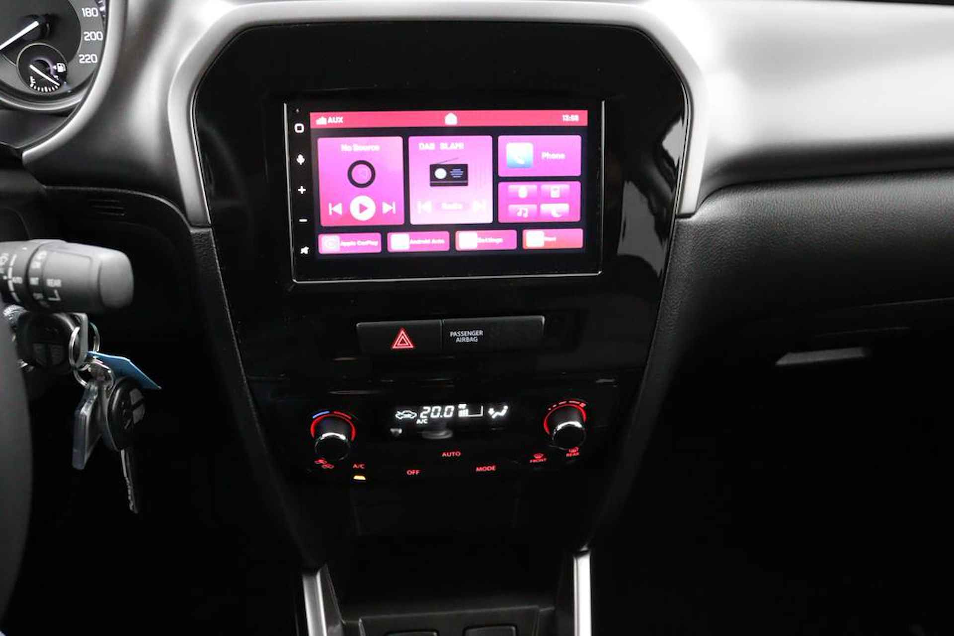 Suzuki Vitara 1.4 Boosterjet Select Smart Hybrid | Navigatie | Dodehoek Detectie | Stoelverwarming | Achteruitrijcamera | Bi -tone | 6 Jaar Garantie | - 16/46