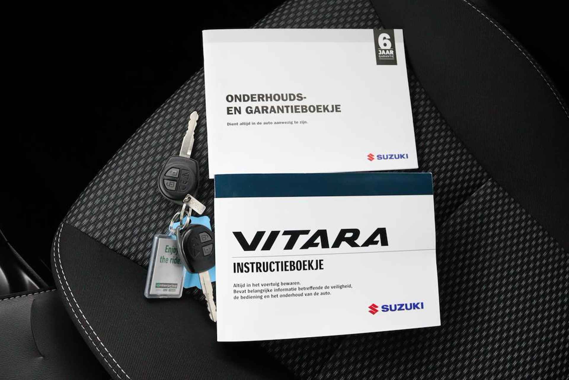 Suzuki Vitara 1.4 Boosterjet Select Smart Hybrid | Navigatie | Dodehoek Detectie | Stoelverwarming | Achteruitrijcamera | Bi -tone | 6 Jaar Garantie | - 18/46