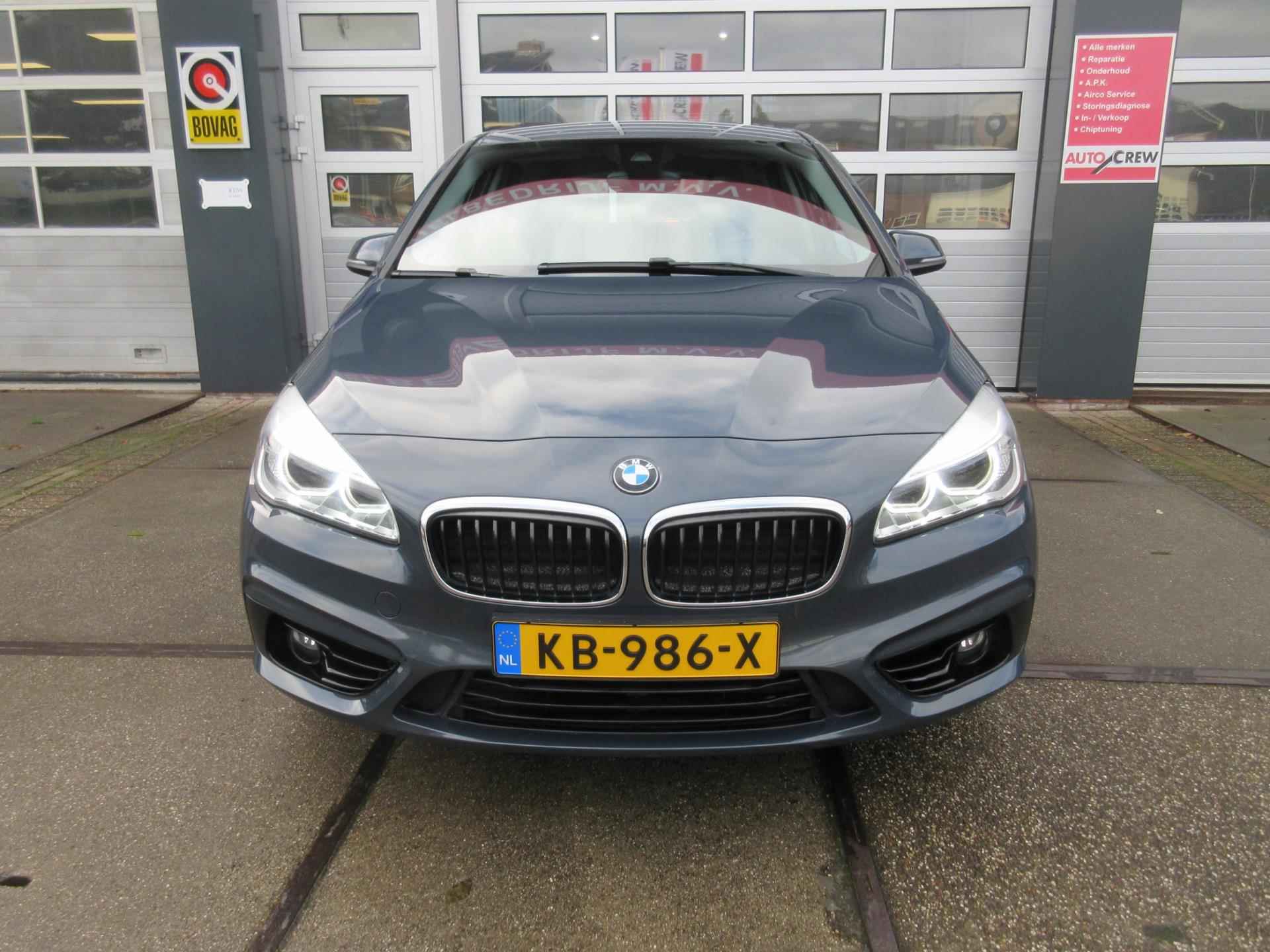 BMW 2-serie Active Tourer 218i Sport / Automaat / Navi / Trekhaak - 4/32