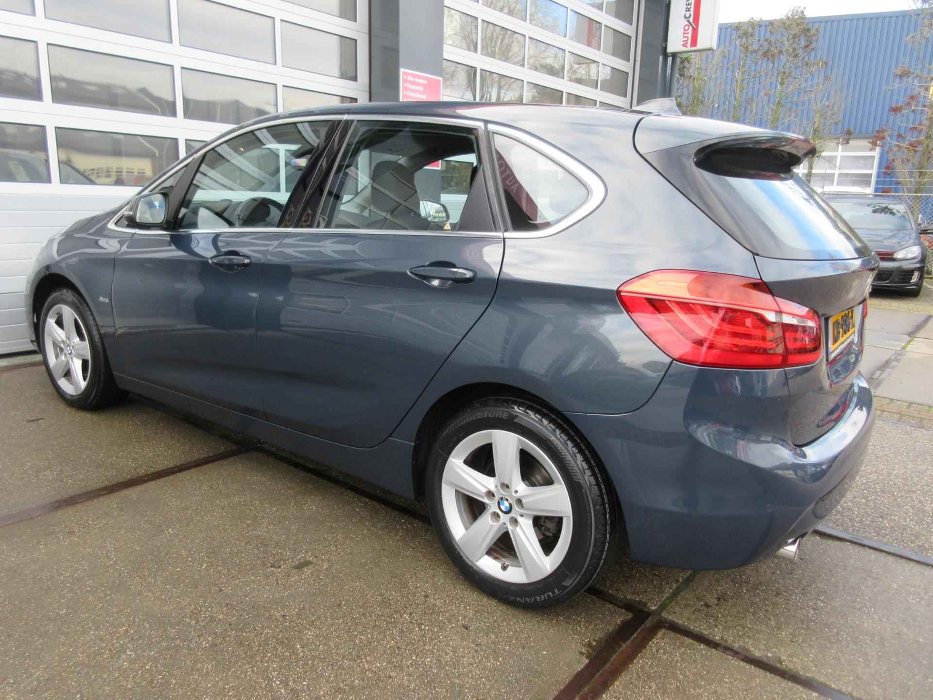 BMW 2-serie Active Tourer 218i Sport / Automaat / Navi / Trekhaak - 12/32