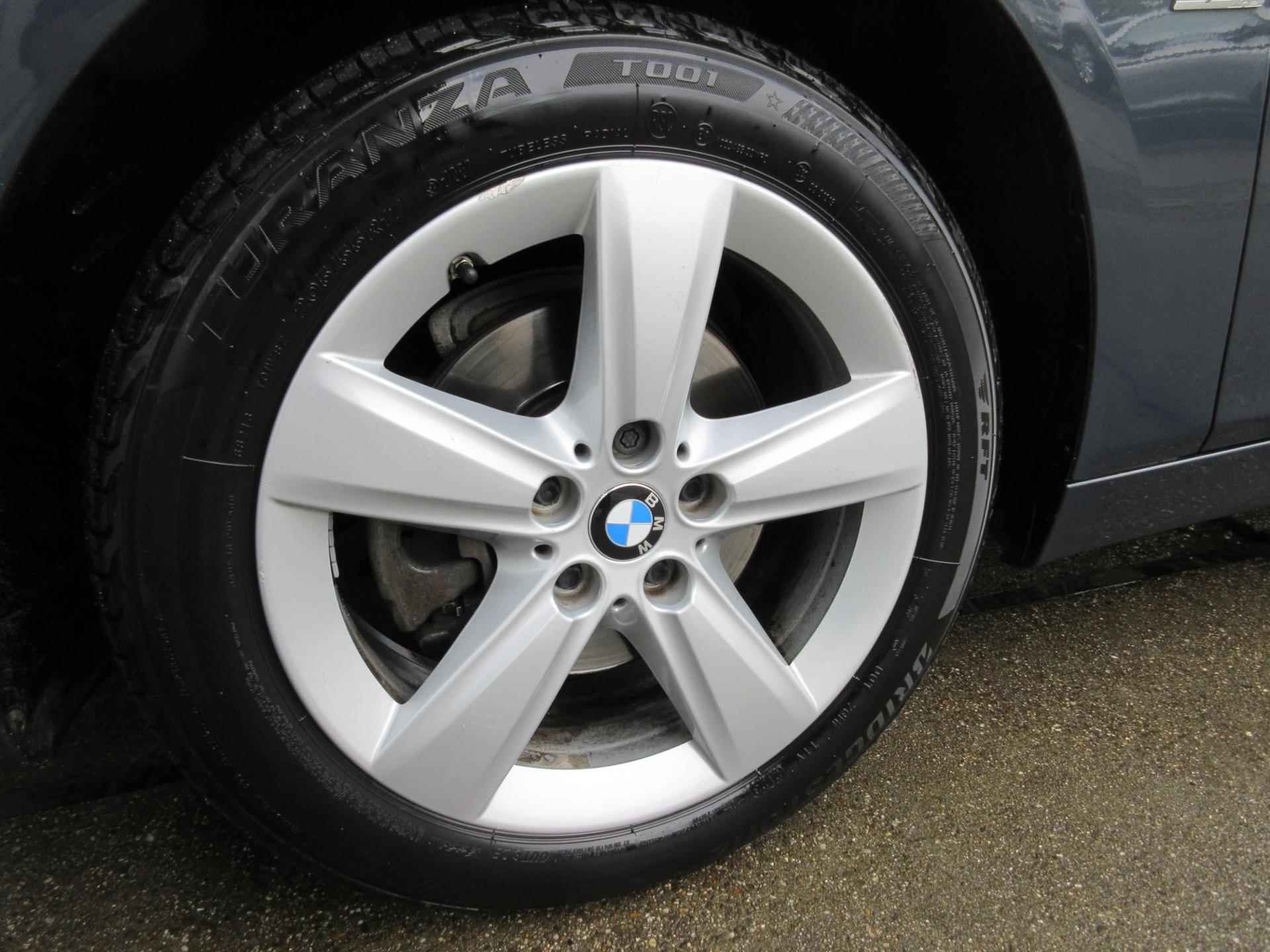 BMW 2-serie Active Tourer 218i Sport / Automaat / Navi / Trekhaak - 13/32