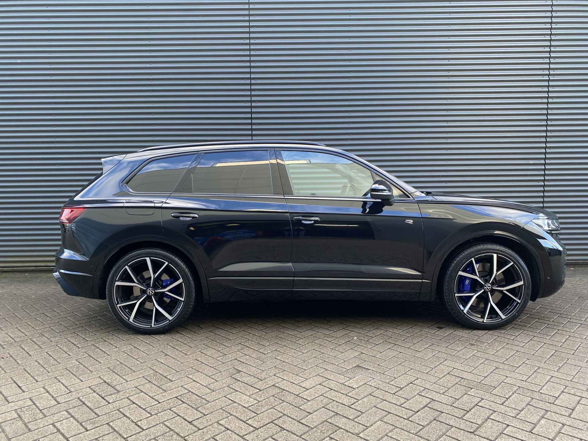 Volkswagen Touareg R 3.0 TSi eHybrid 463pk | 360° camera | Servosluiting portieren | Head-up display | Trekhaak - 7/56