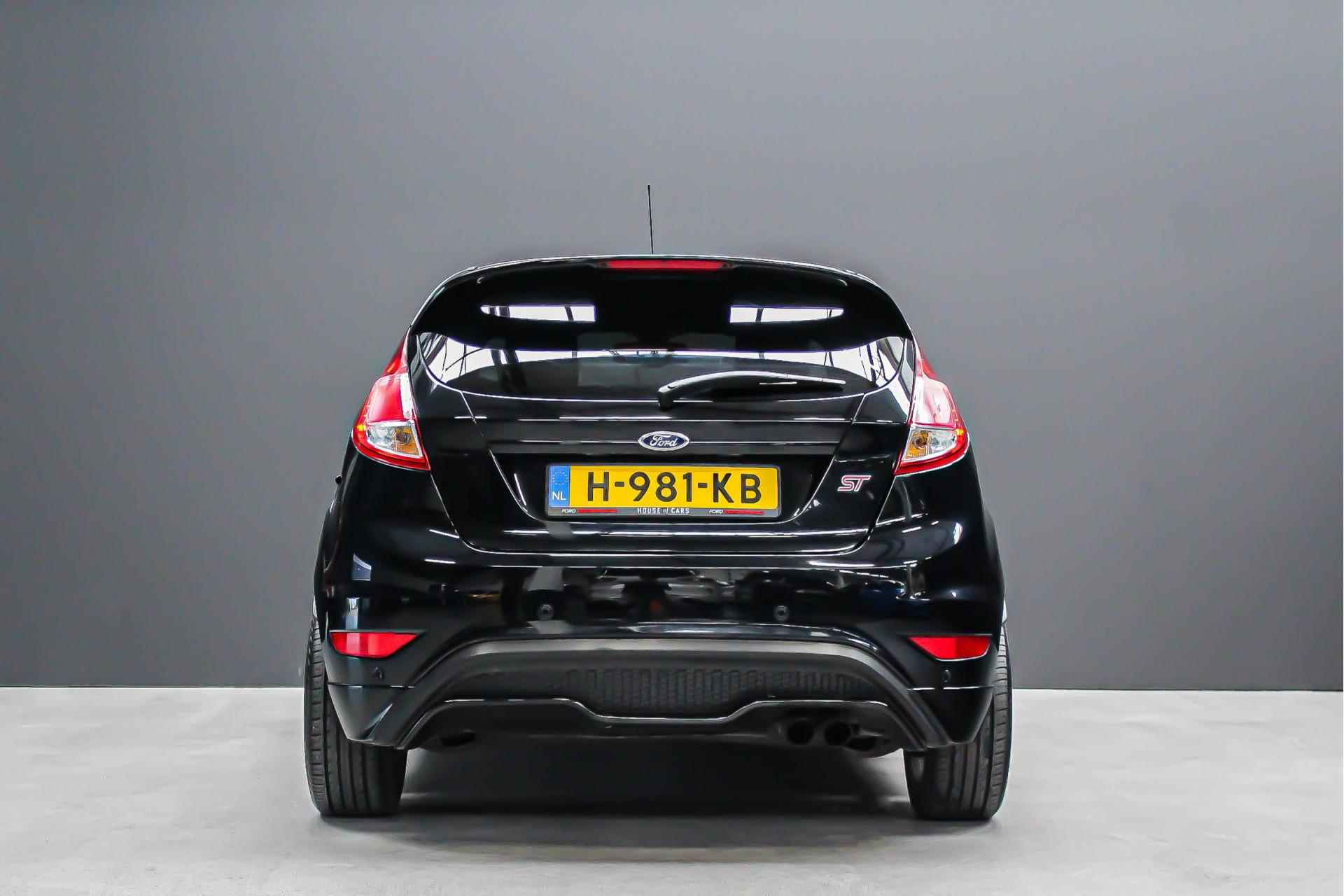 Ford Fiesta 1.6 182pk ST2 STYLE PACK |navigatie|cruise control|winterpakket|17"| - 8/27