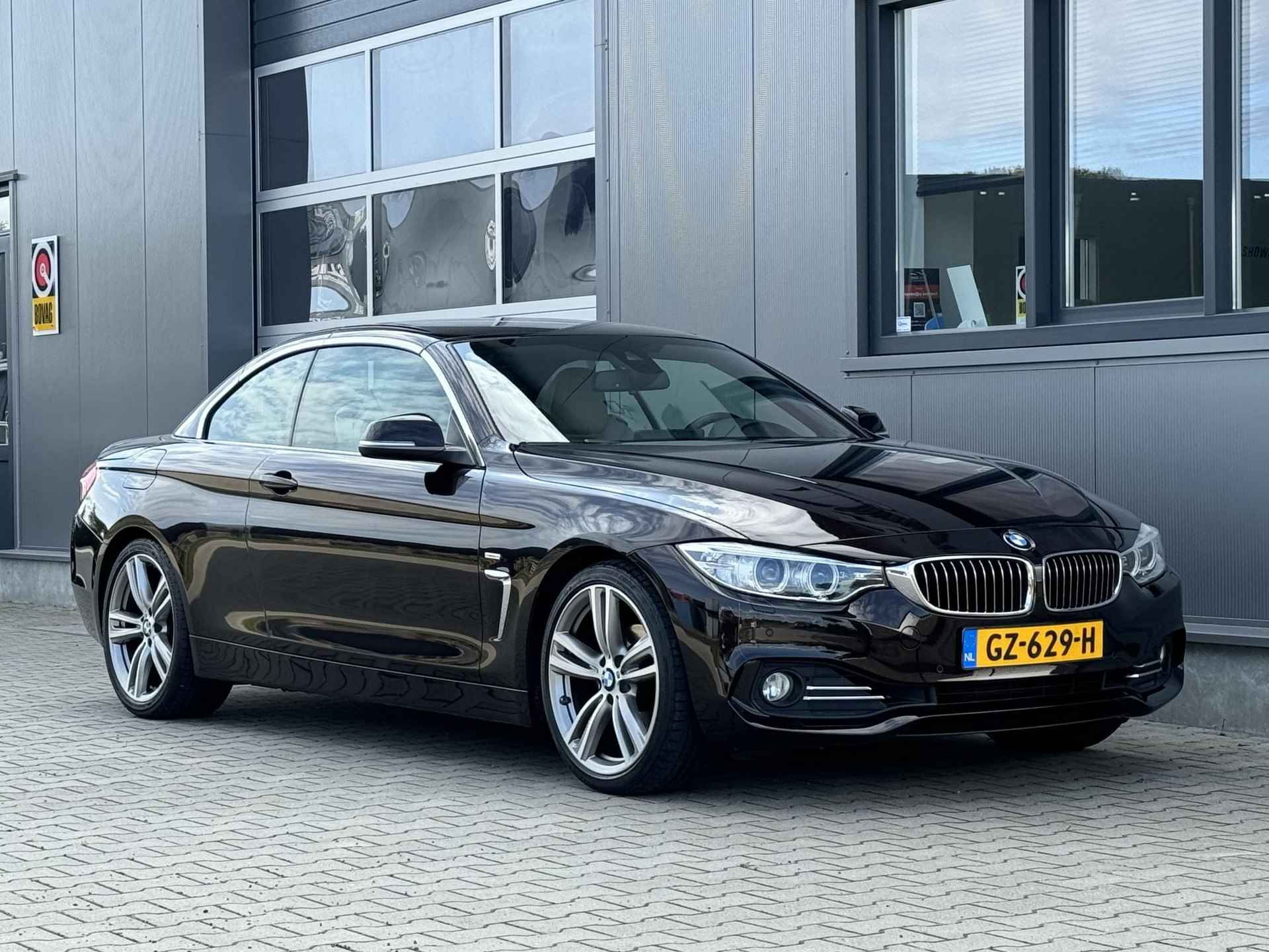 BMW 4-serie Cabrio 420i High Executive 184 PK - Luxury - 19 inch - Nekverwarming - Keyless - 32/38