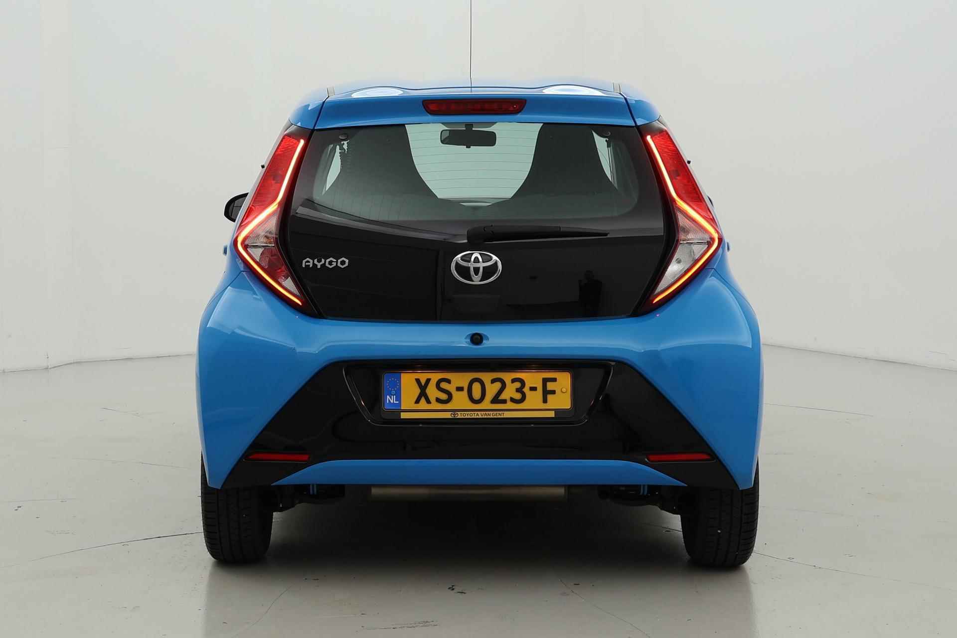 Toyota Aygo 1.0 VVT-i x-play 5drs - 12/32