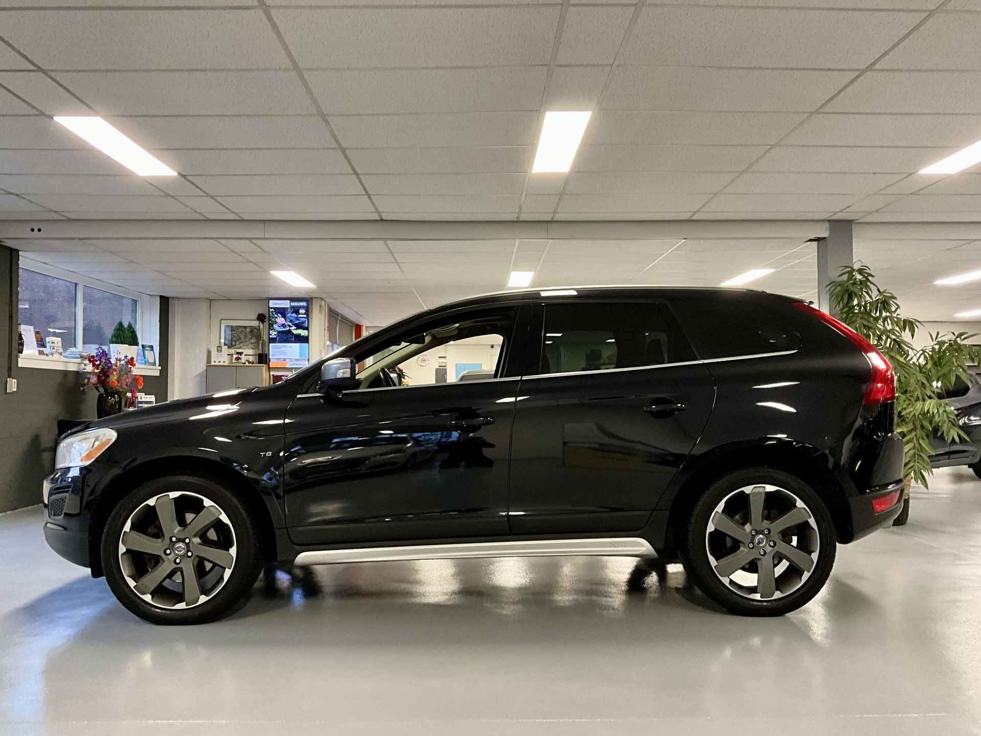 Volvo XC60 3.0 T6 AWD Summum ** RIJKLAARPRIJS ** - 2/28