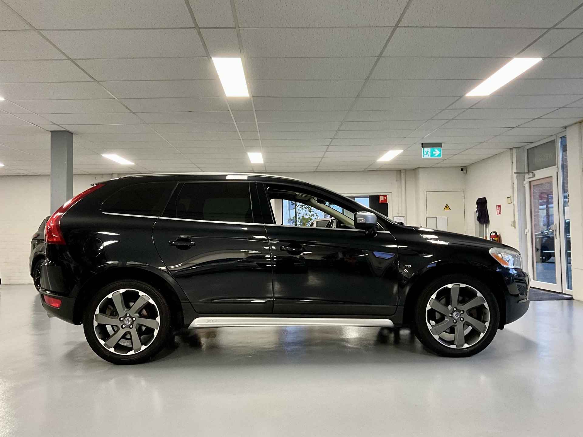 Volvo XC60 3.0 T6 AWD Summum ** RIJKLAARPRIJS ** - 6/28