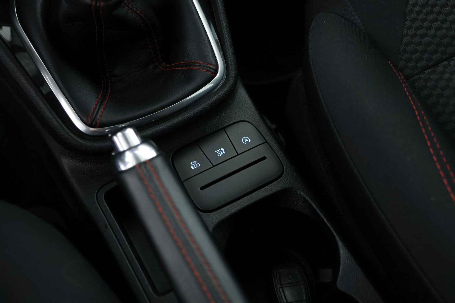 Ford Fiesta 1.0 EcoBoost ST-Line / Navi / CarPlay / Cruisecontrol / Clima - 16/26