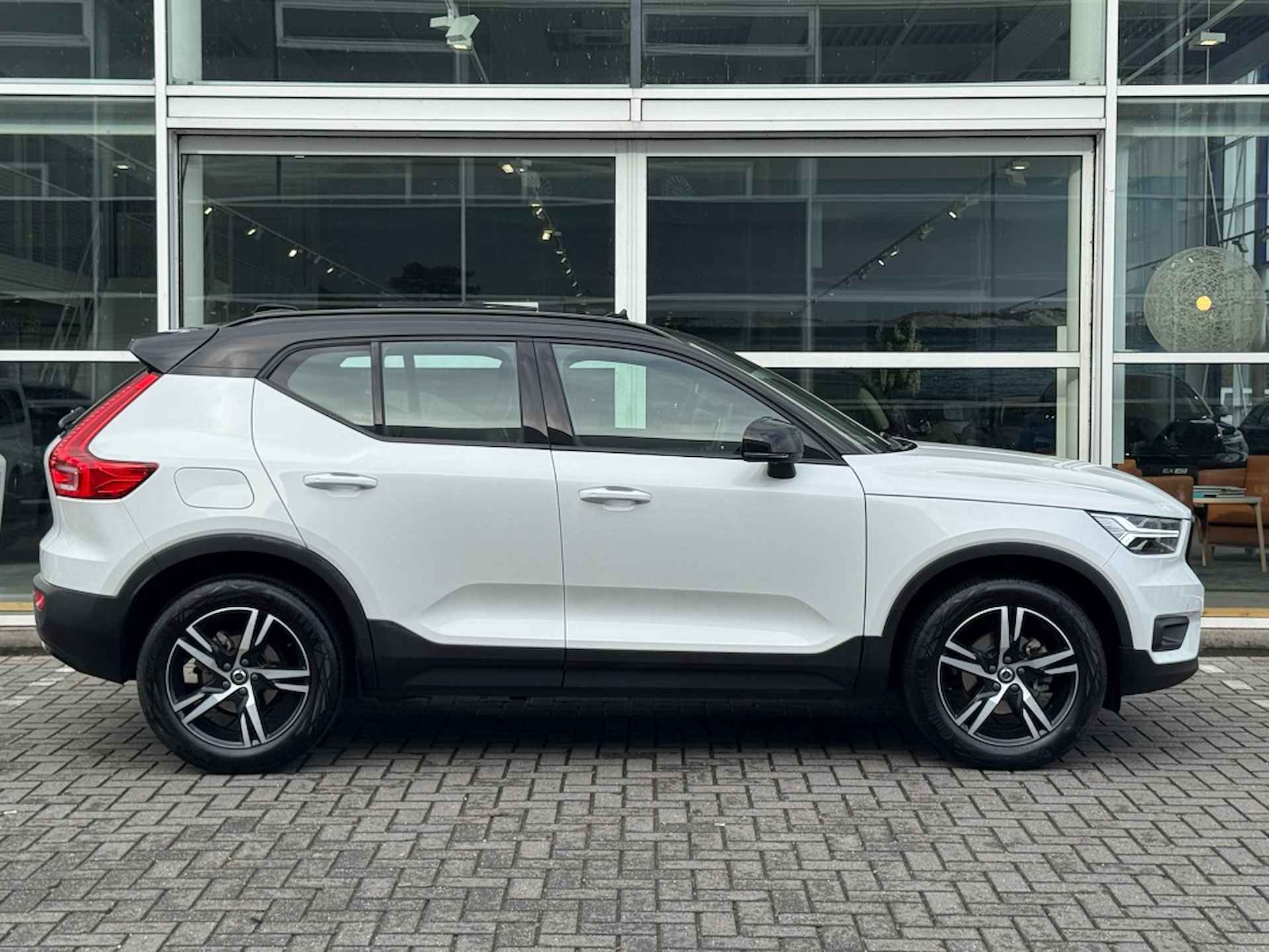 Volvo XC40 T2 AUT8 R-Design| Panodak| Adap.Cruise| 360Camera| Trekhaak - 7/34