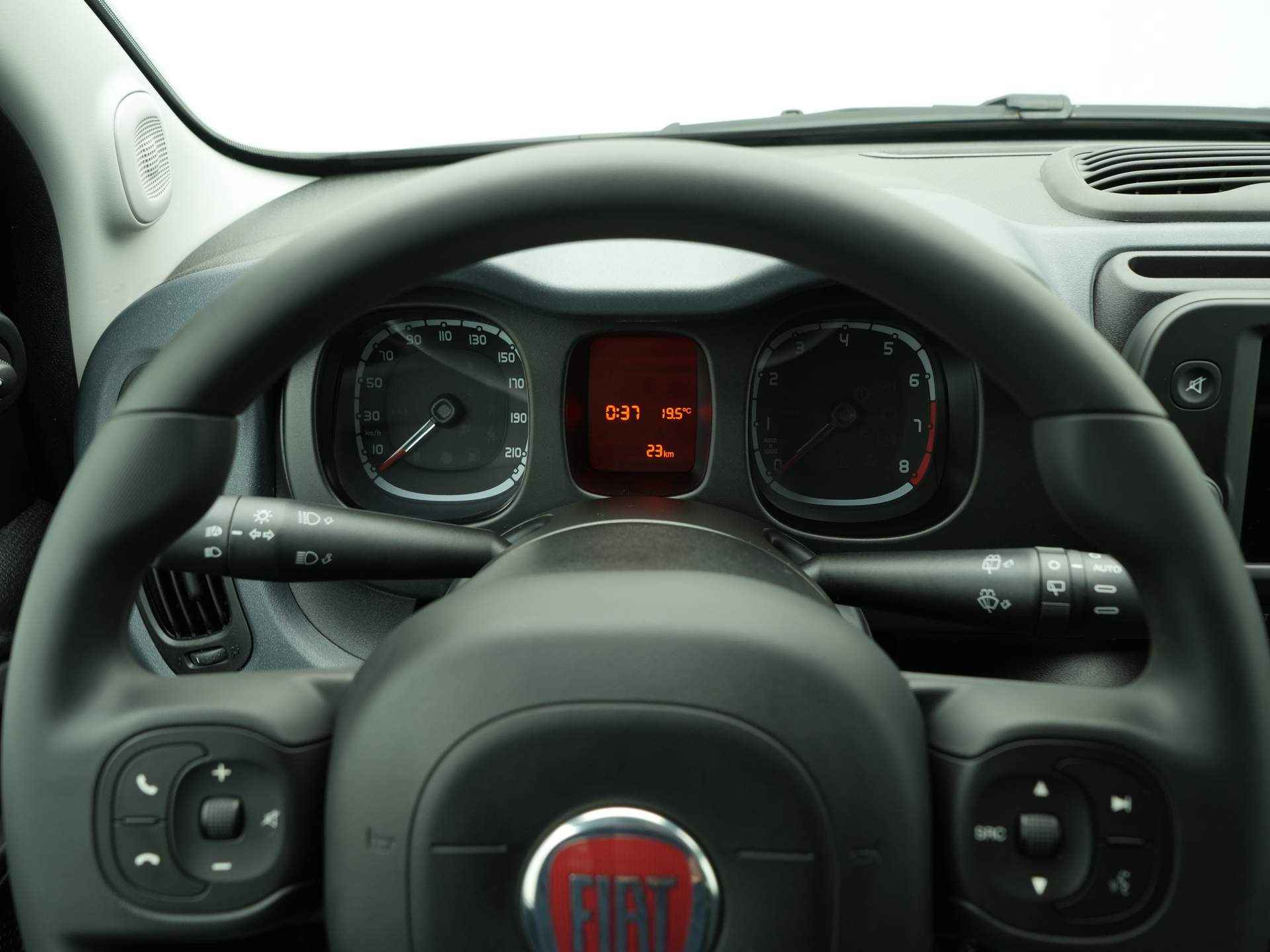 Fiat Panda 1.0 Hybrid Cross | Navigatie by App | Parkeersensoren achter | Airco | - 11/35