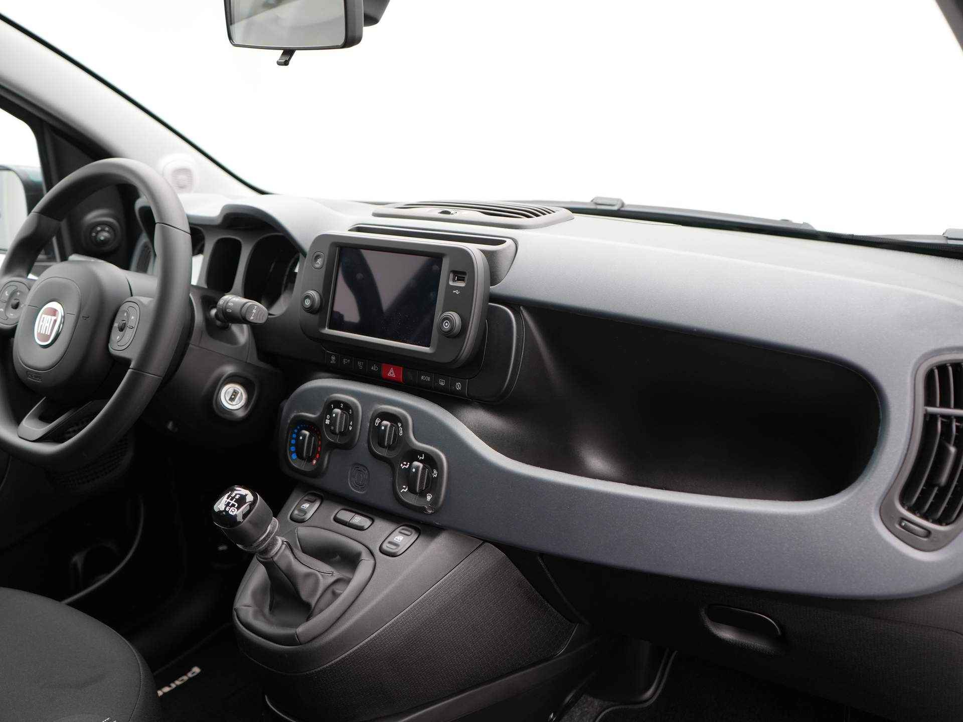 Fiat Panda 1.0 Hybrid Cross | Navigatie by App | Parkeersensoren achter | Airco | - 18/35