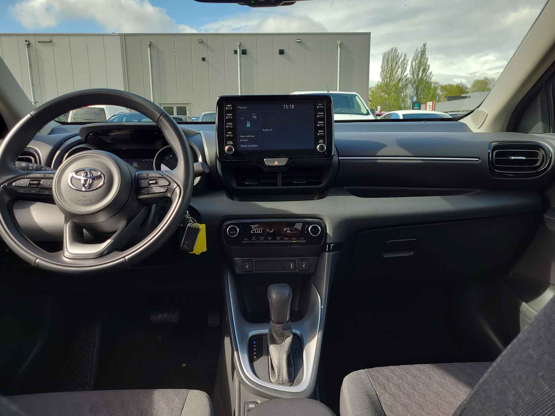 Toyota Yaris 1.5 Hybrid Dynamic Automaat | Apple CarPlay / Android Auto | Rijklaarprijs incl. garantie | - 10/29