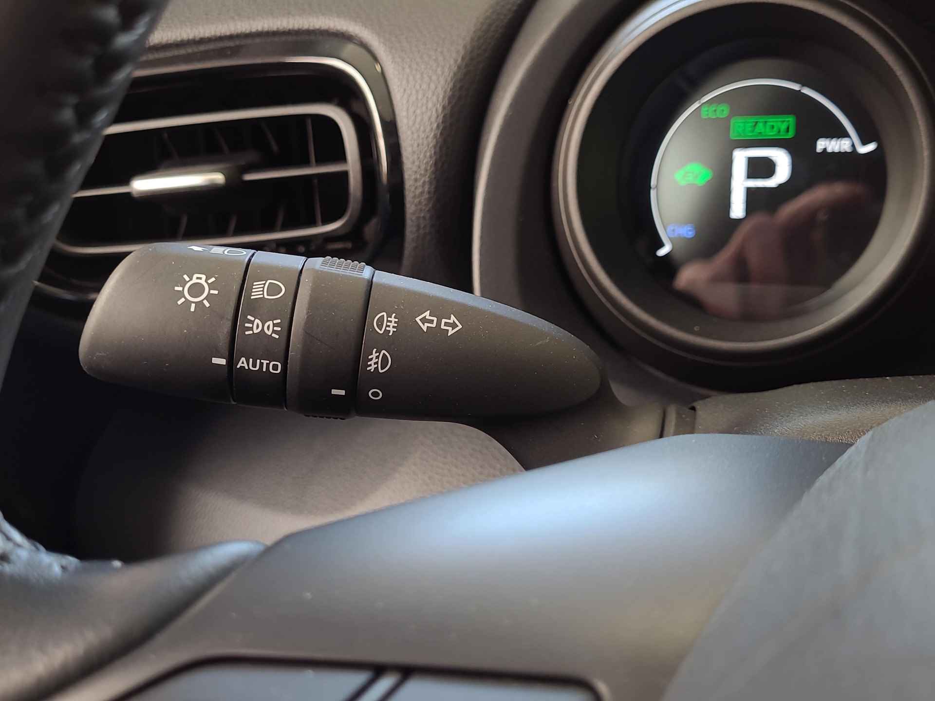 Toyota Yaris 1.5 Hybrid Dynamic Automaat | Apple CarPlay / Android Auto | Rijklaarprijs incl. garantie | - 16/29