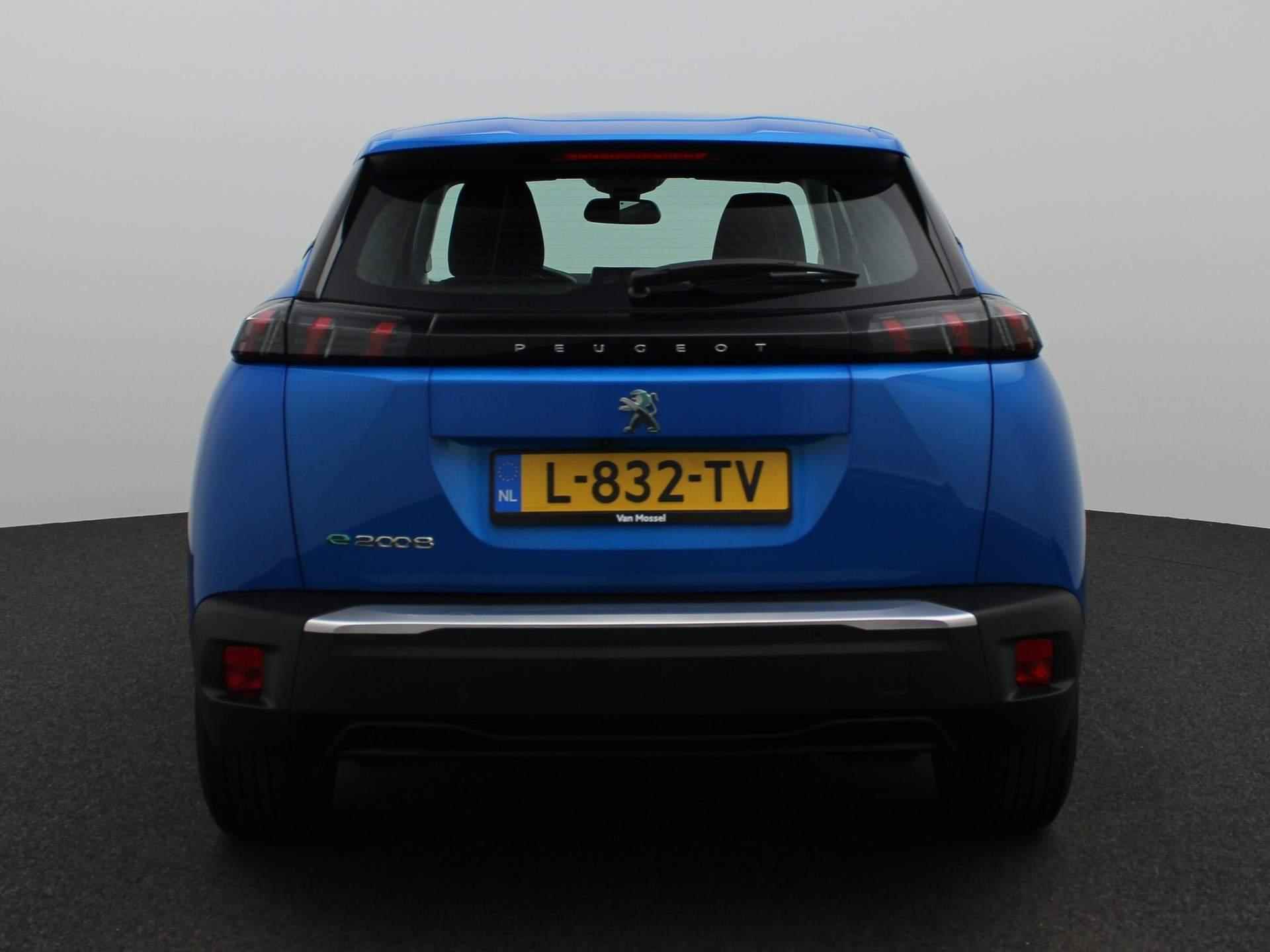 Peugeot e-2008 EV Blue Lease Active 50 kWh | Automaat | Navigatie | Climate control | Parkeer sensoren | LMV | LED | Camera | DAB | Apple carplay | - 5/43