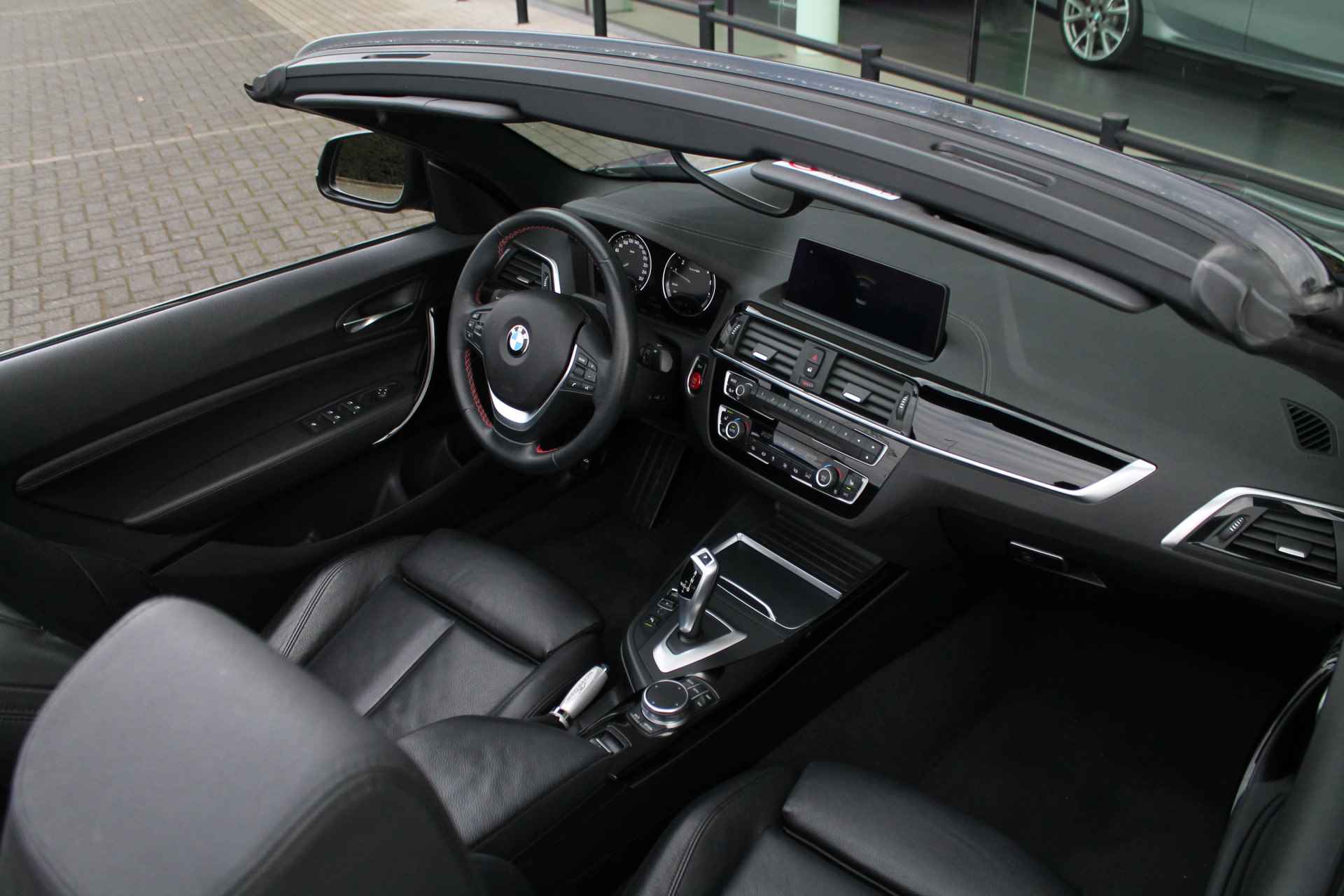 BMW 2 Serie Cabrio 218i High Executive Sport Line Automaat / Sportstoelen / Navigatie Professional / Cruise Control / Stoelverwarming / Leder - 3/27