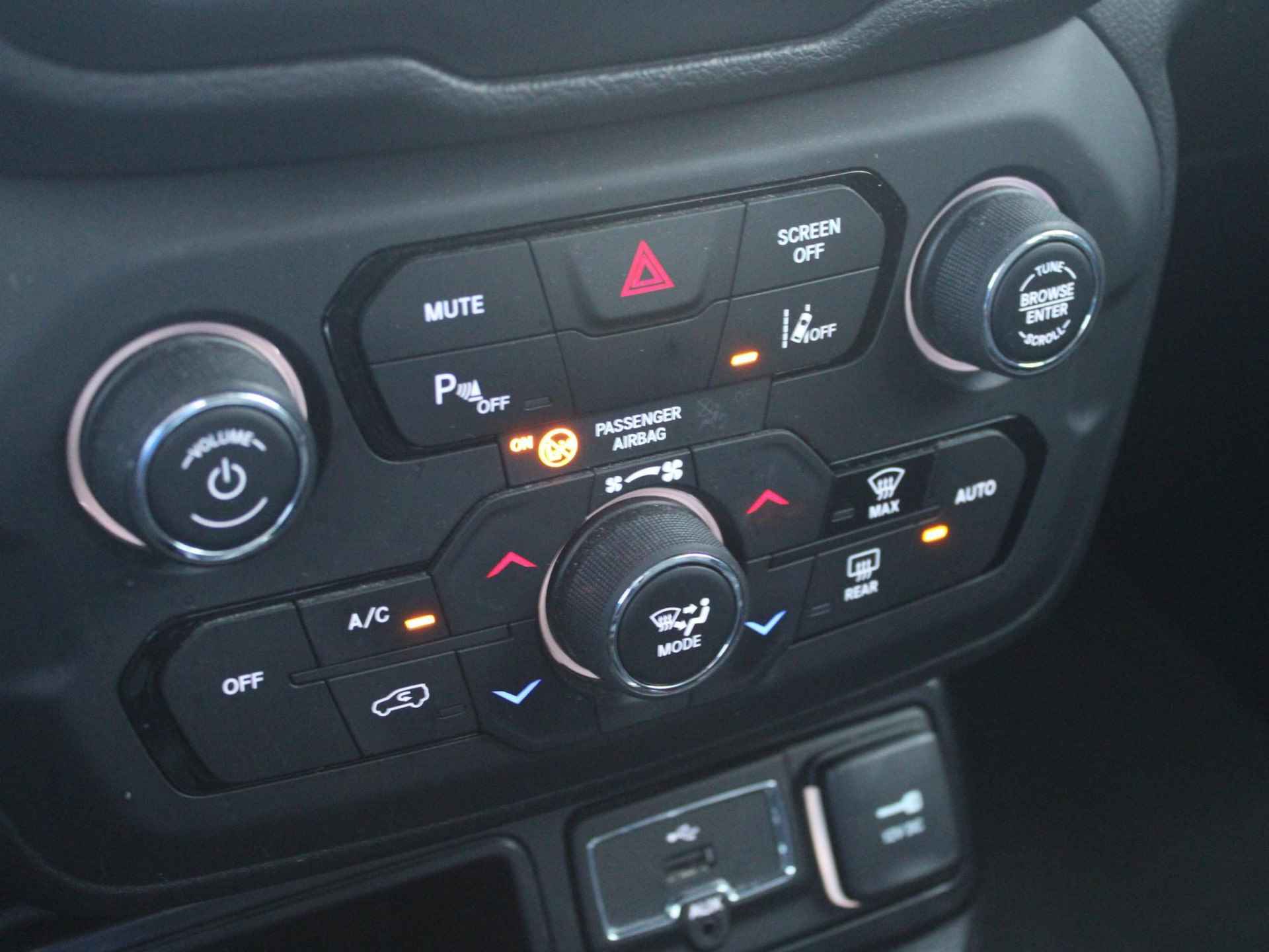 Jeep Renegade 1.0 Turbo Limited | Navi | Clima | 18" | PDC | LED | Apple Carplay | Adapt. Cruise - 20/21