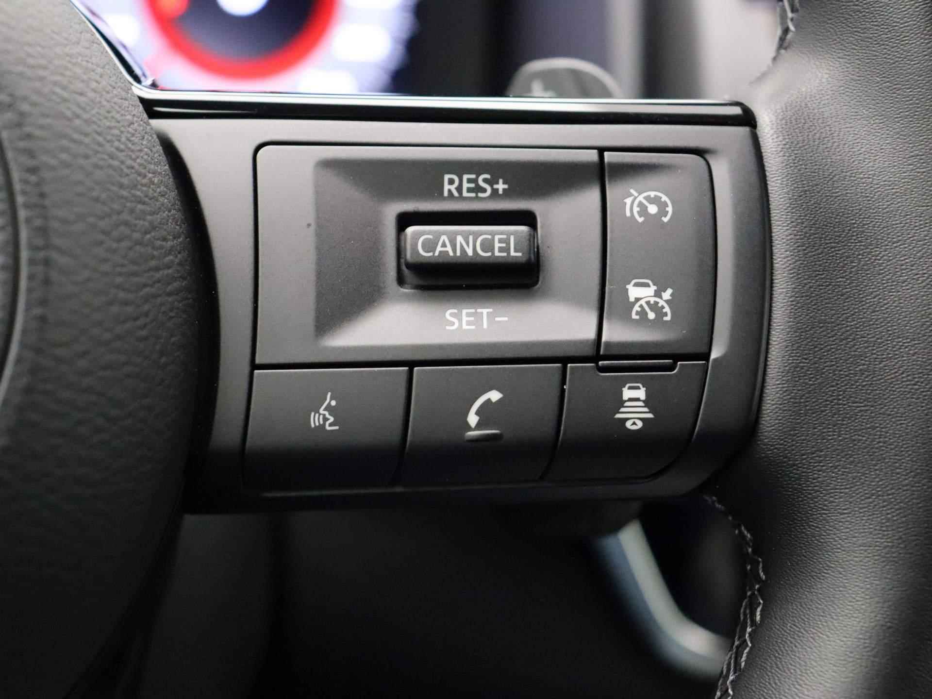 Nissan Qashqai 158pk MHEV Xtronic N-Connecta | Rondomzicht camera | Adaptief cruise control | Apple Carplay/Android Auto | Stoel en stuur verwarming | - 21/43