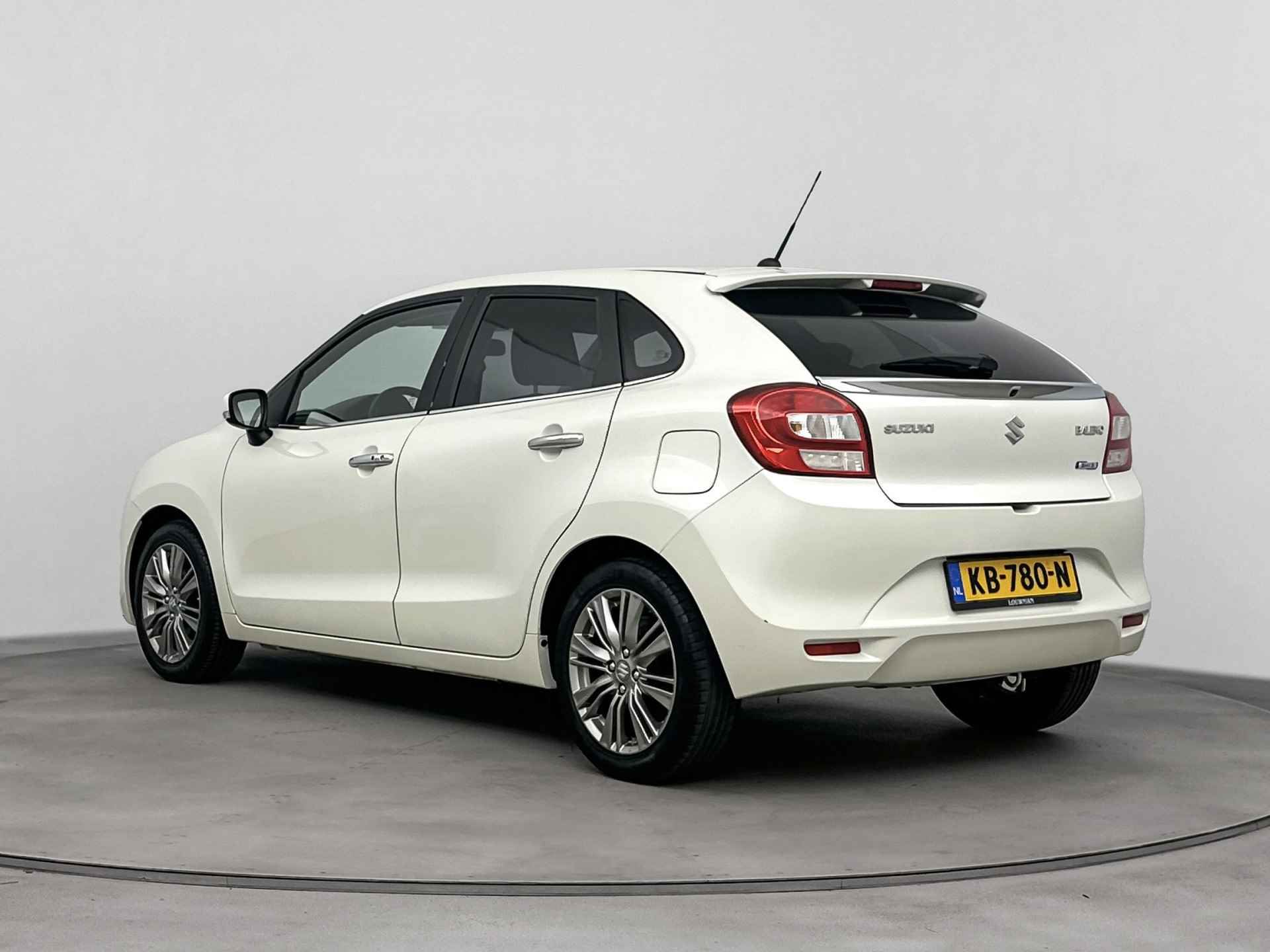 Suzuki Baleno 1.2 Smart Hybrid High Executive | Navigatie | Airco Aut. | Cruise Control | LM velgen | - 15/40