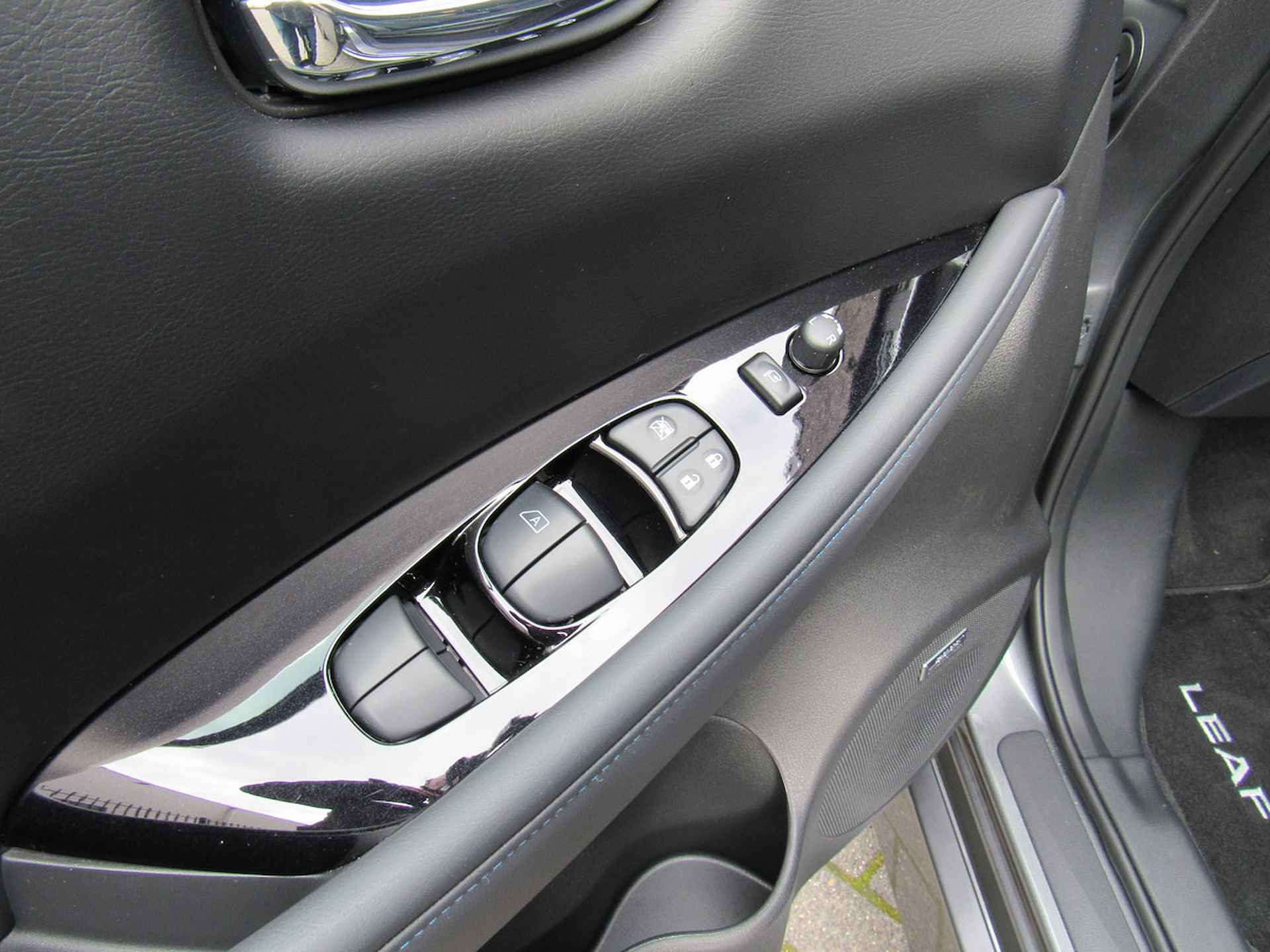 Nissan Leaf Electric e+ 59kWh Tekna Navigatie / Apple carplay / Subsidie van € 2000 mogelijk/Android Auto / Climate Control / Bose geluid /Stoelverwarming - 22/39
