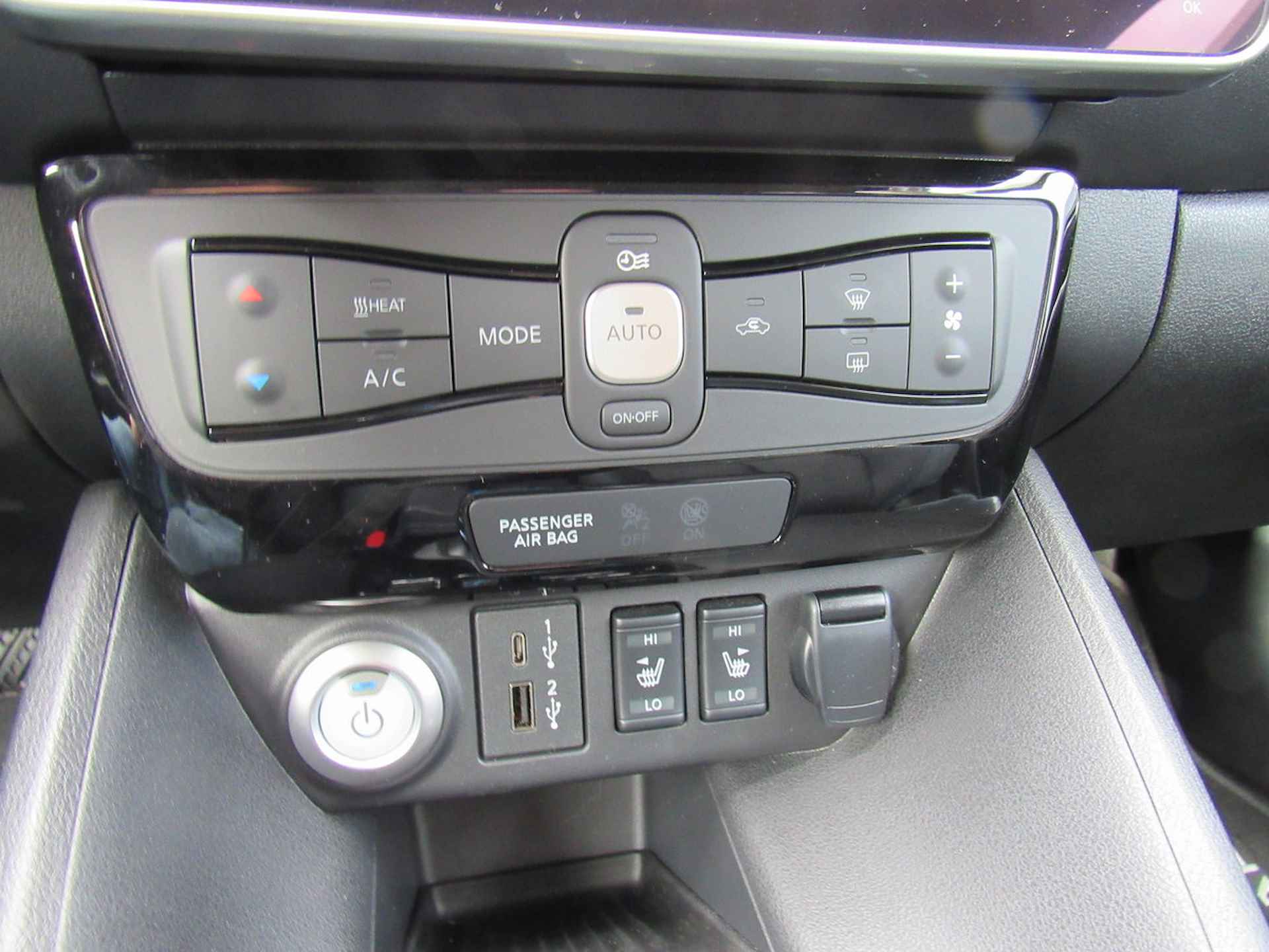 Nissan Leaf Electric e+ 59kWh Tekna Navigatie / Apple carplay /Android Auto / Climate Control / Bose geluid /Stoelverwarming /Keyless Entry - 25/39