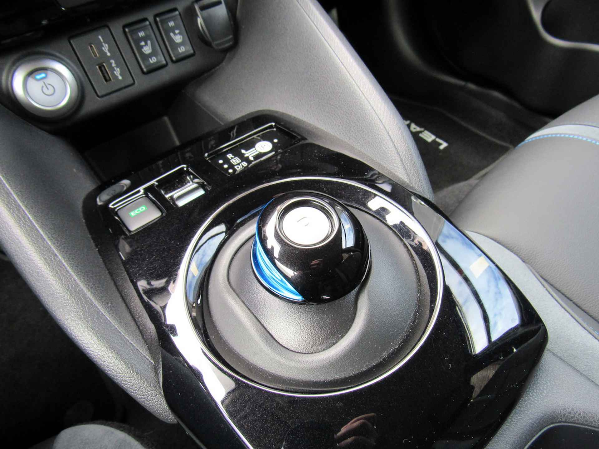 Nissan Leaf Electric e+ 59kWh Tekna Navigatie / Apple carplay / Subsidie van € 2000 mogelijk/Android Auto / Climate Control / Bose geluid /Stoelverwarming - 26/39
