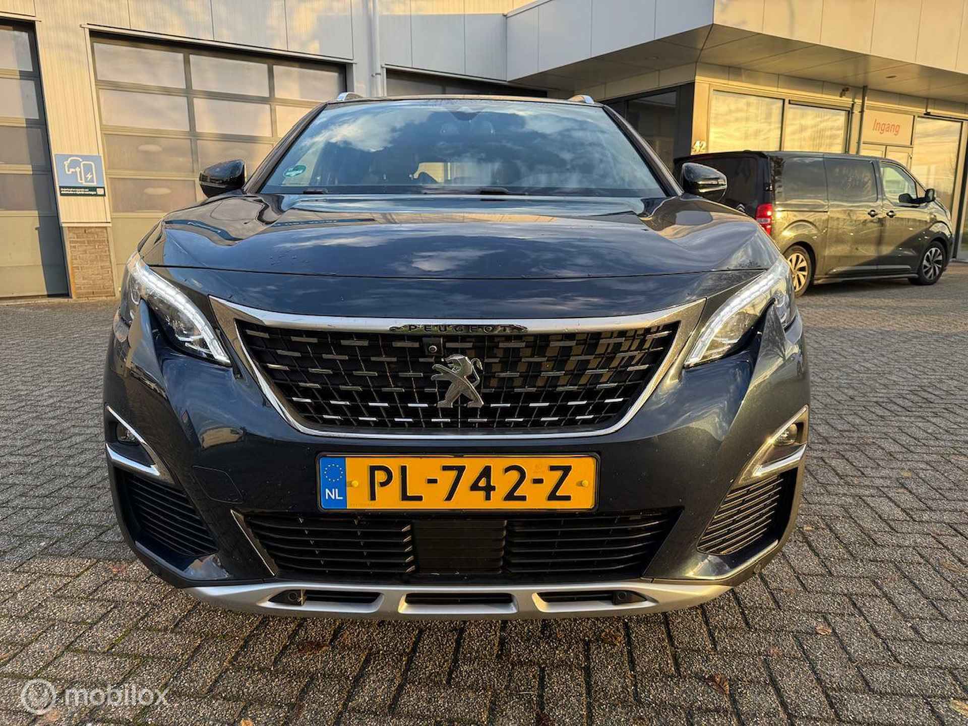 PEUGEOT 5008 130 PK GT LINE PANO 12 MND BOVAG RIJKLAAR PRIJS - 4/30