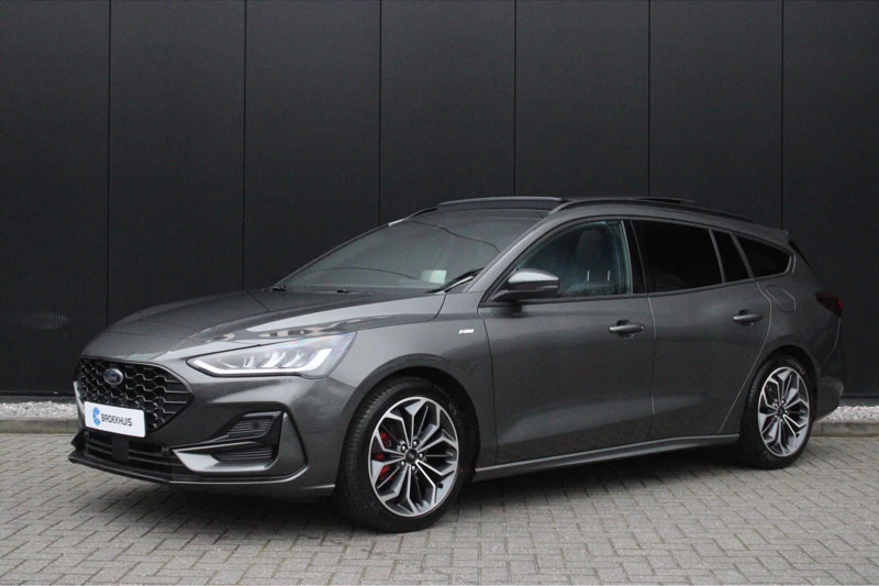 Ford Focus Wagon 1.0 EcoBoost Hybrid ST Line X 18 inch | Winter Pack