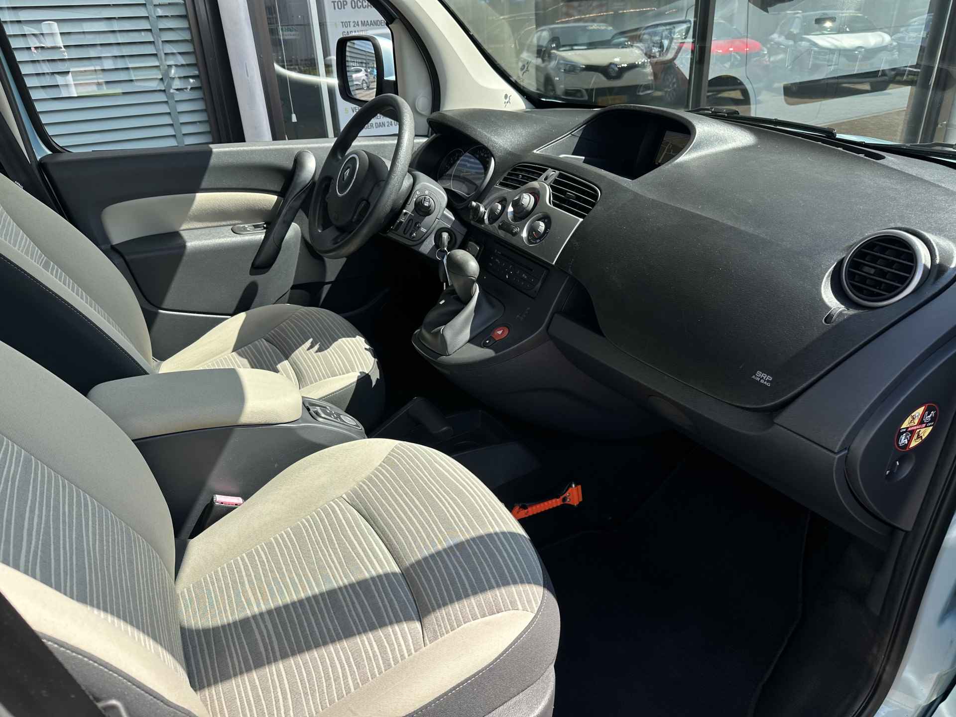 Renault Kangoo Family 1.6-16V Automaat | Rolstoelauto | 3+1 | airco | rolstoel | aanpassing | tijdelijk gratis Top Afleverpakket twv Eur 695 - 9/38