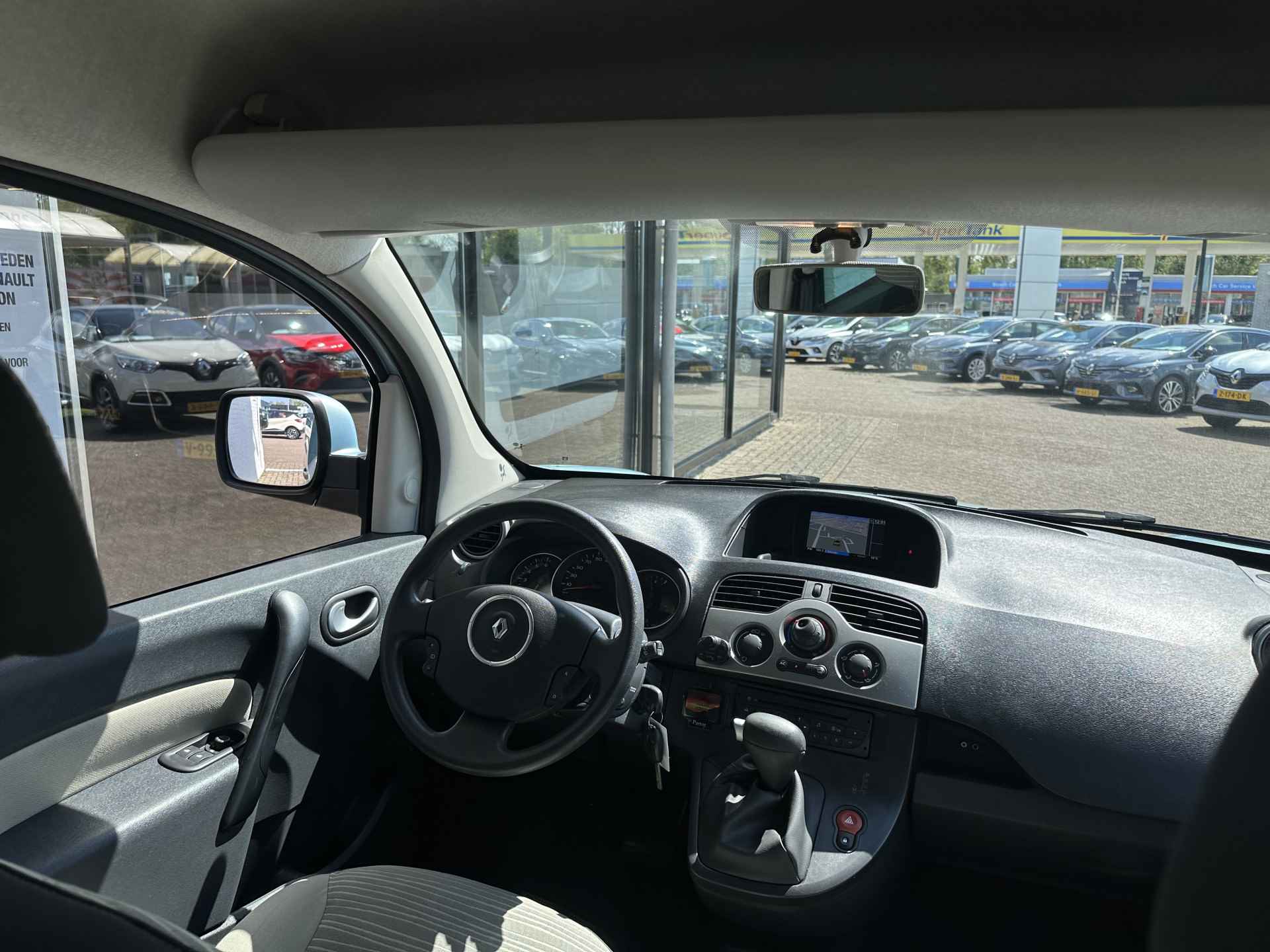 Renault Kangoo Family 1.6-16V Automaat | Rolstoelauto | 3+1 | airco | rolstoel | aanpassing | tijdelijk gratis Top Afleverpakket twv Eur 695 - 11/38