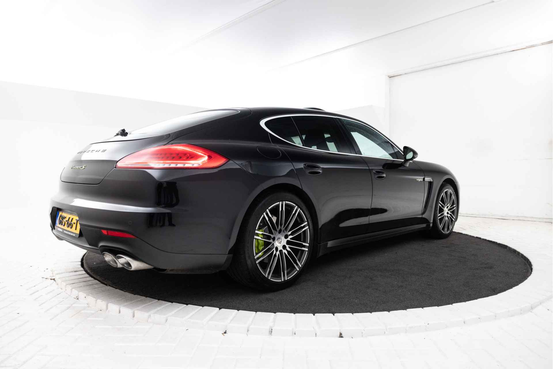 Porsche Panamera 3.0 S E-Hybrid - Dealer Onderhouden, Cruise Control, Navigatie, LEER - 4/41