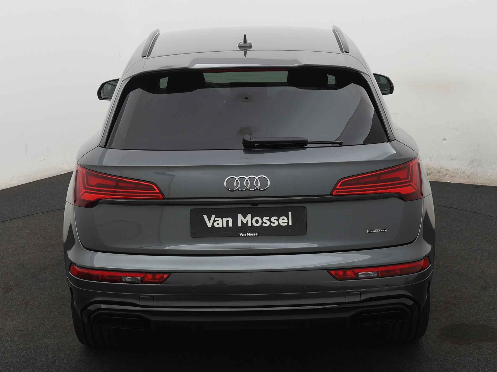 Audi Q5 55 TFSI e S edition Competition | Automaat | Navigatie | Camera | Adaptive Cruise Control | Climate Control | Stoelverwarming | Parkeersensoren | Virtual Cockpit | LED | Lichtmetalen velgen | Privacy glass | Draadloos opladen | - 8/42