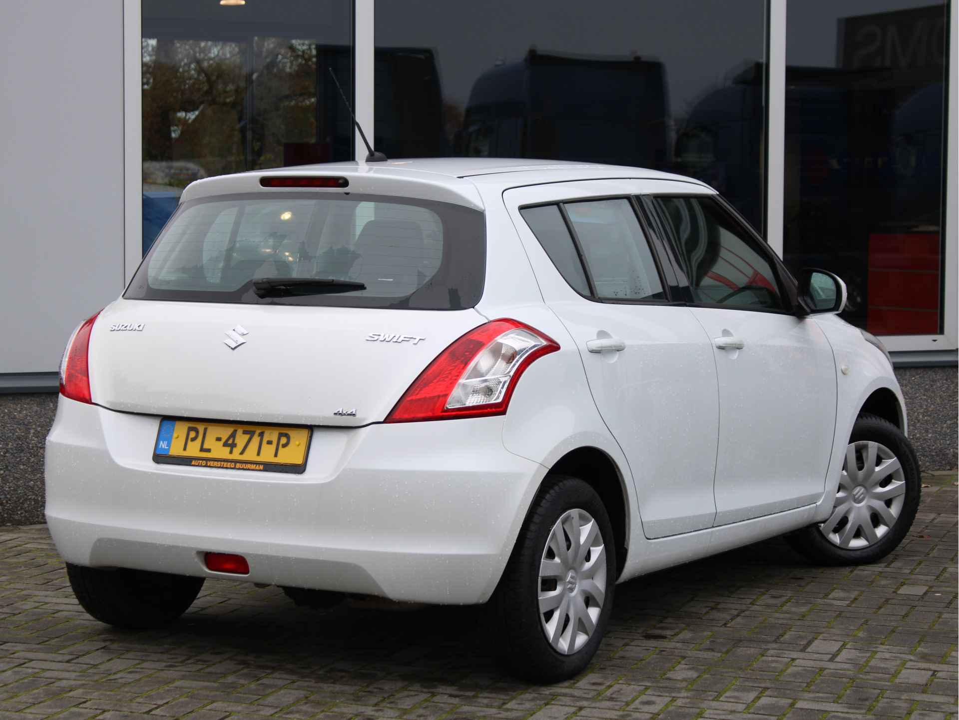 Suzuki Swift 1.2 Comfort EASSS Stoelverwarming, Radio-cd Speler, Airco - 4/29