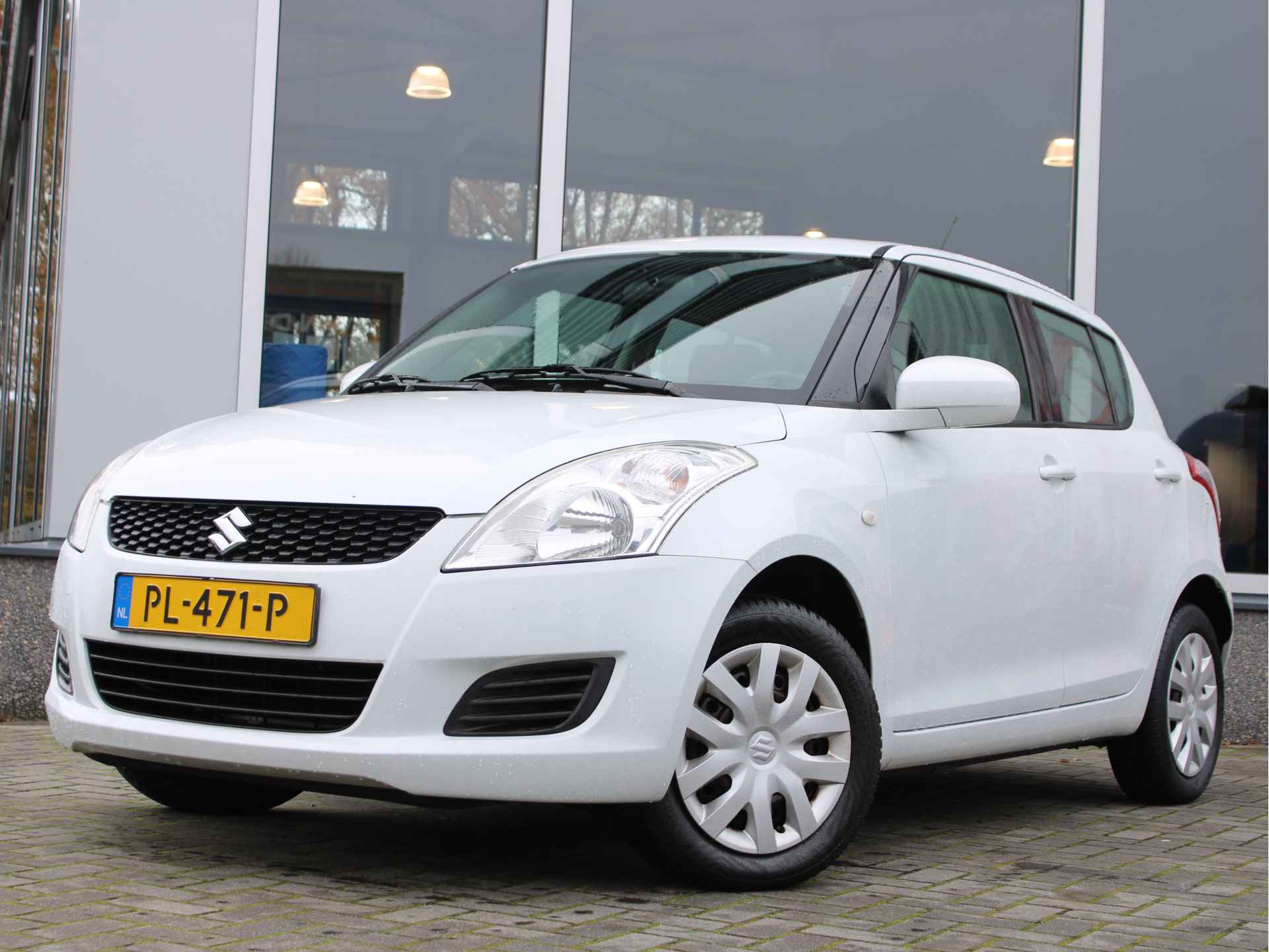 Suzuki Swift 1.2 Comfort EASSS Stoelverwarming, Radio-cd Speler, Airco - 12/29