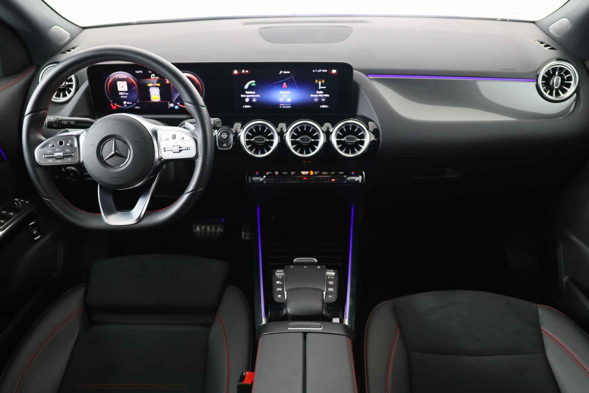 Mercedes-Benz GLA 200 AMG Line | Ambient Light | Trekhaak | Sportstoel | Camera | Stoelverwarming | LED | Navi | Clima | Wide-Screen | - 6/35