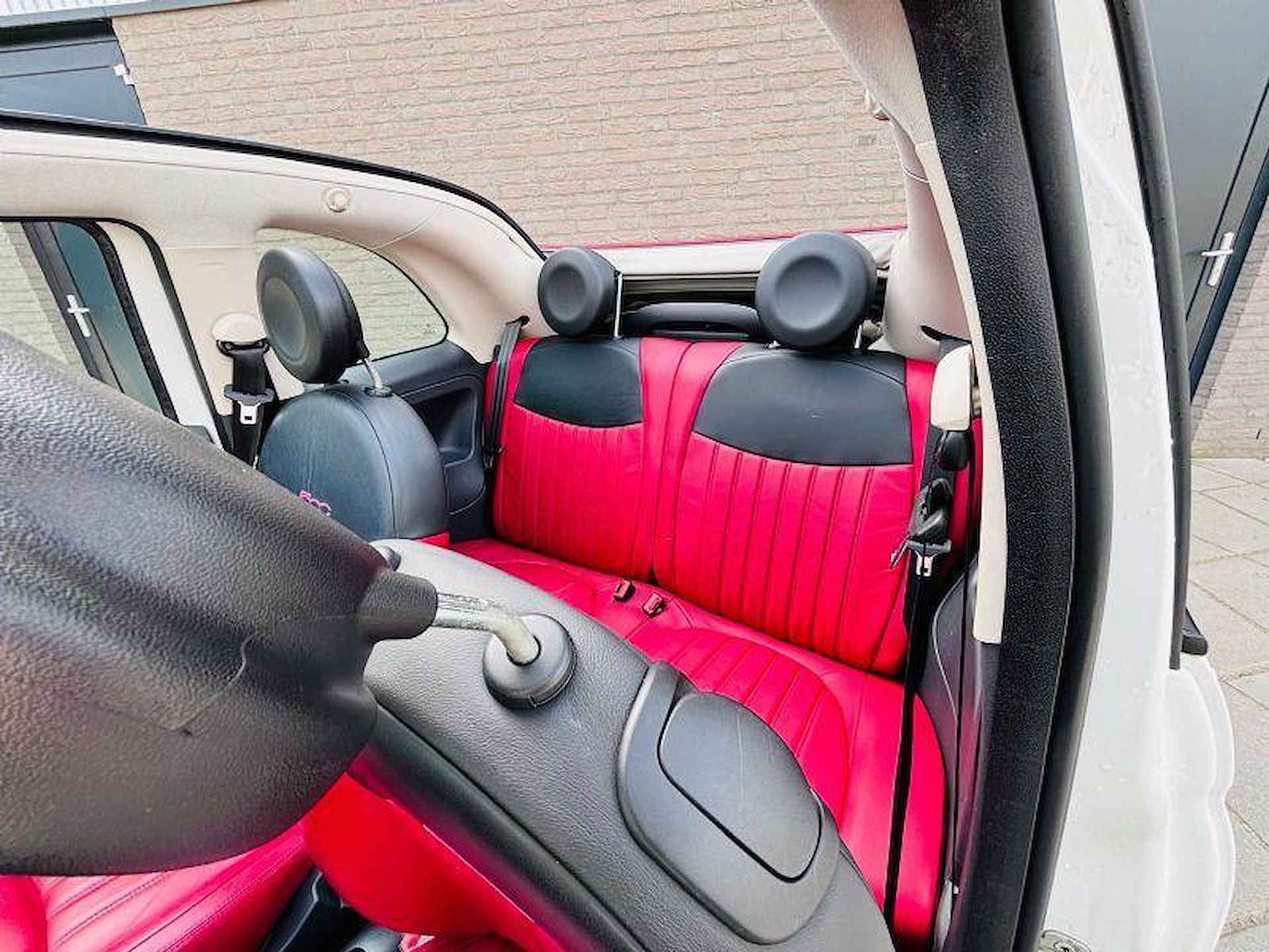 Fiat 500C 0.9 TwinAir Lounge|CABRIO|AIRCO |LEDER |ROOD dak|veel Chrome - 23/24