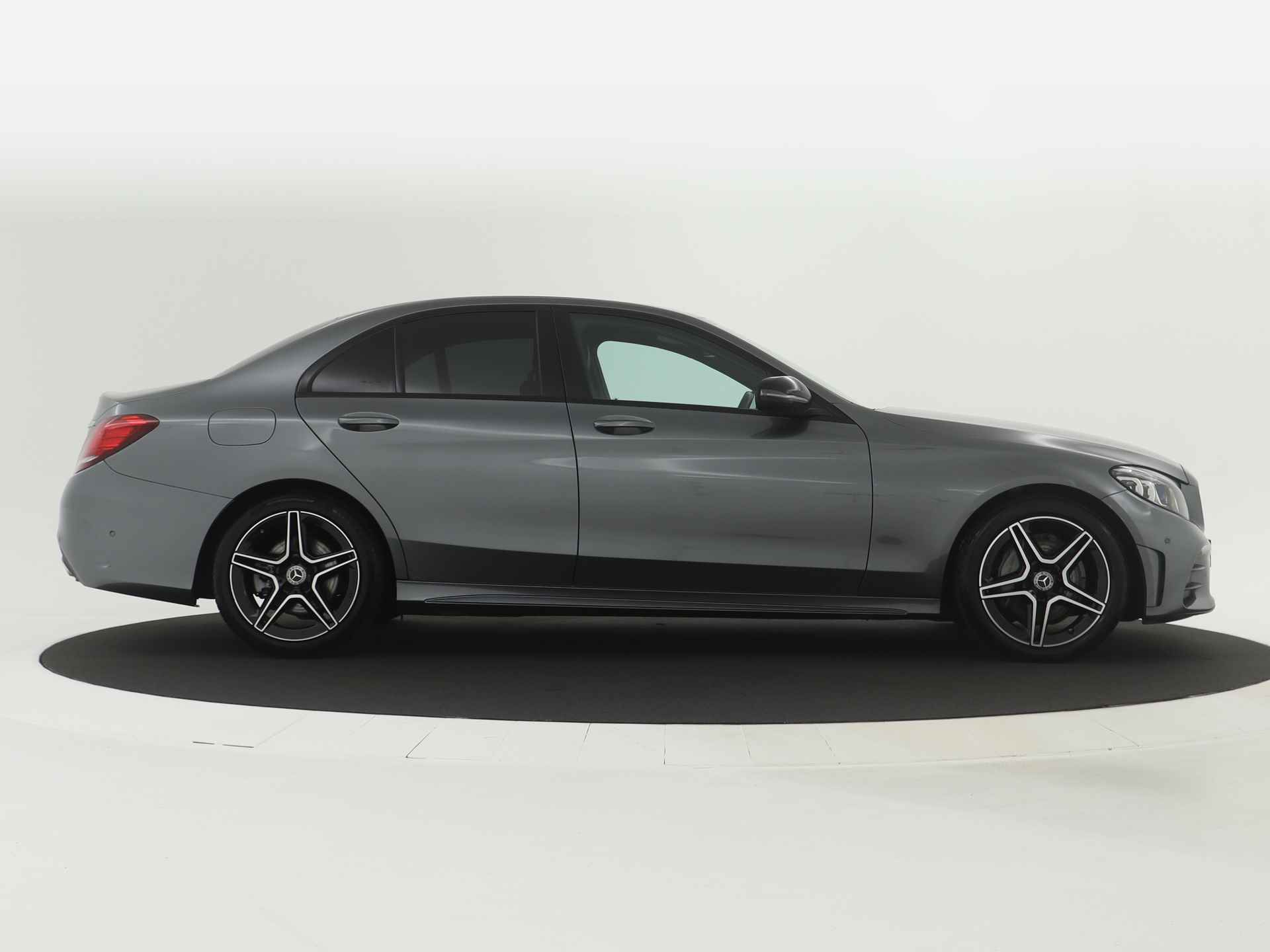 Mercedes-Benz C-Klasse 180 Business Solution AMG Styling | Night pakket Inclusief 24 maanden Mercedes-Benz Certified garantie voor Europa. - 16/44