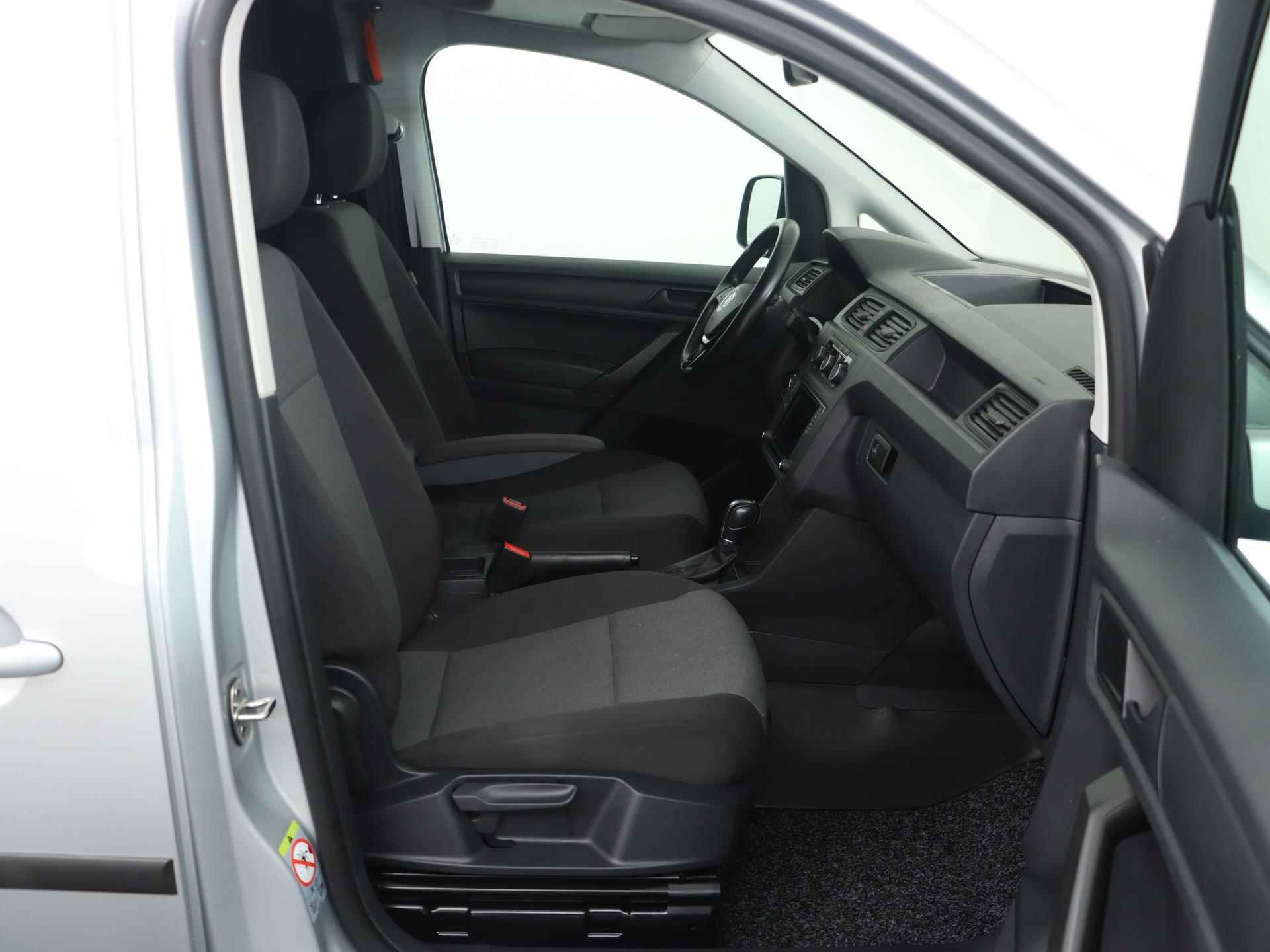 Volkswagen Caddy 2.0 TDI 102 PK DSG L1H1 BMT Highline | Cruise Control | App Connect | Trekhaak | DAB+ | 15" | - 22/44