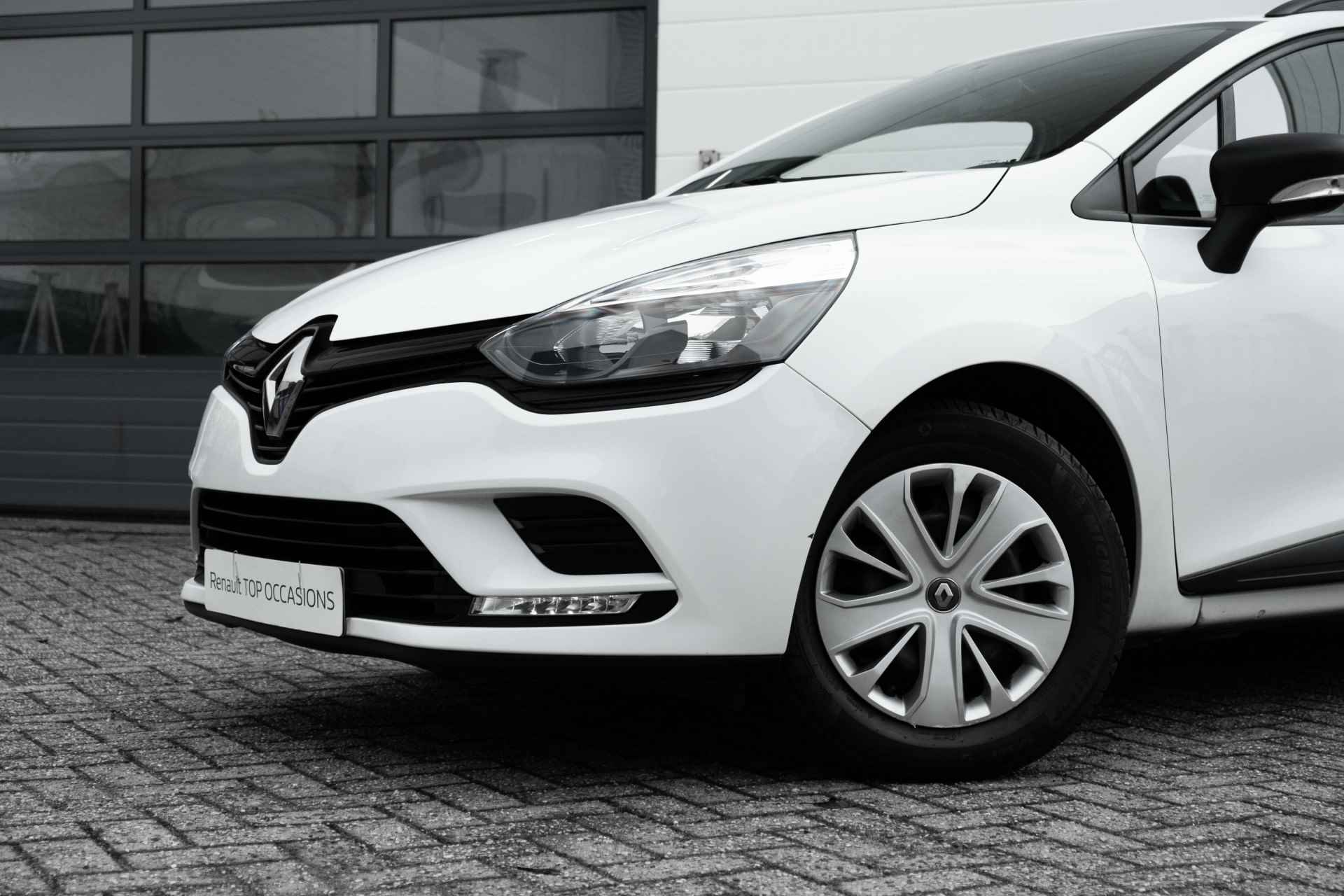 Renault Clio Estate 0.9 TCe Life | Blue tooth radio/USB | Ramen elektrisch | Cruise controle | incl. Bovag rijklaarpakket met 12 maanden garantie | - 20/42