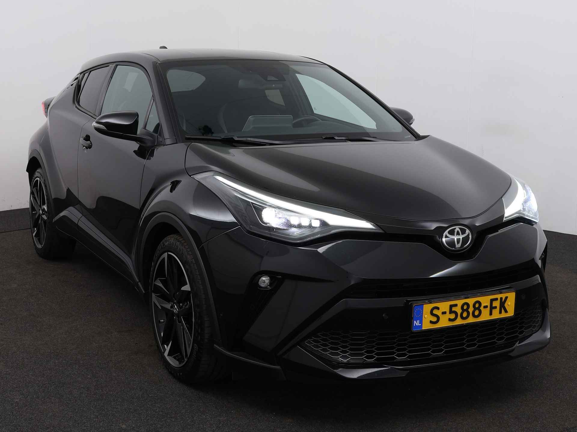 Toyota C-HR 2.0 Hybrid Business GR-Sport | Navigatie | Camera | LM velgen | Parkeersensoren | - 28/42