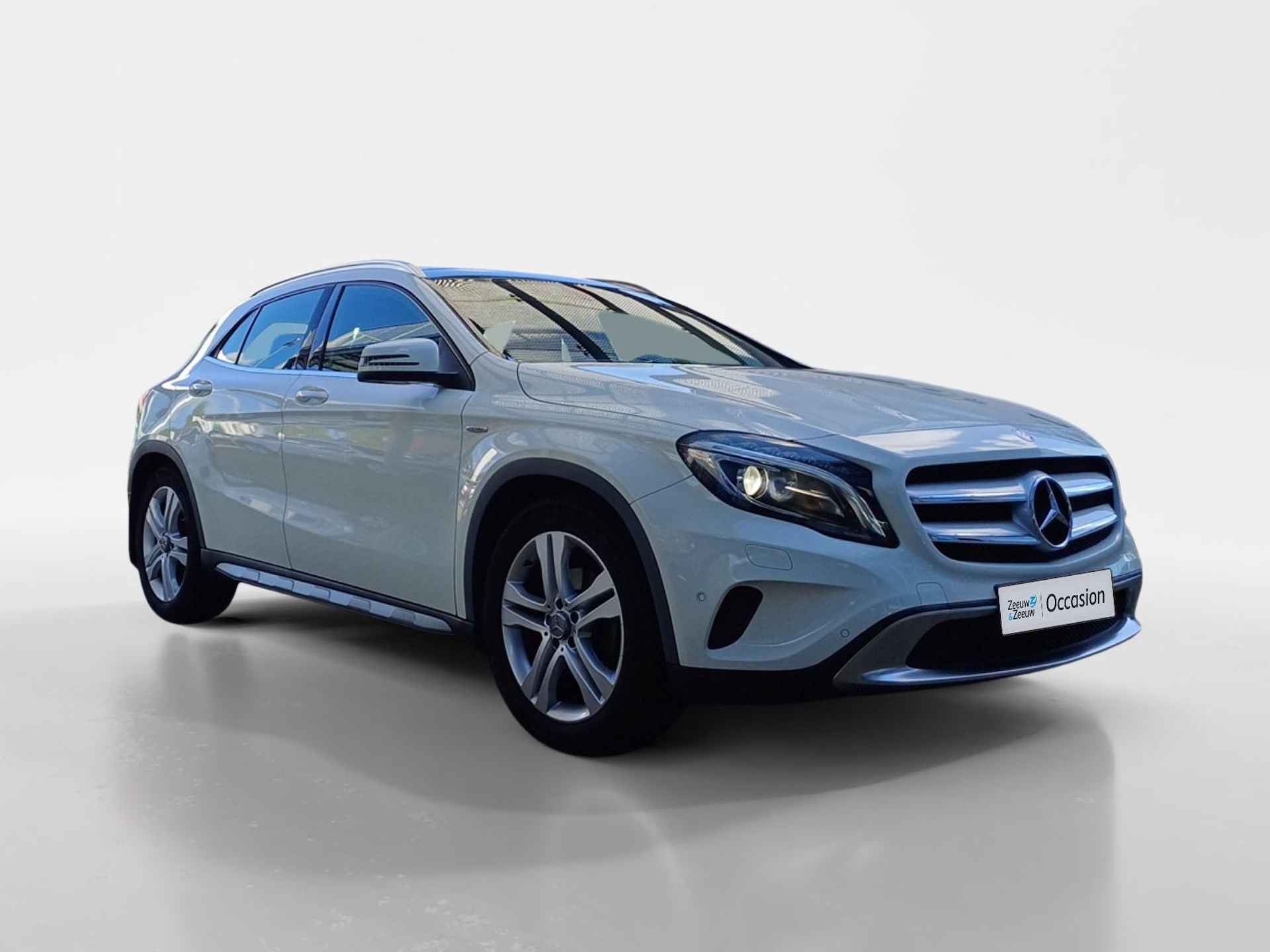 Mercedes-Benz GLA-klasse 200 Prestige | Panoramadak | Xenon Koplampen | Cruise Control | Parkeersensoren | 12 maanden garantie! | - 2/42