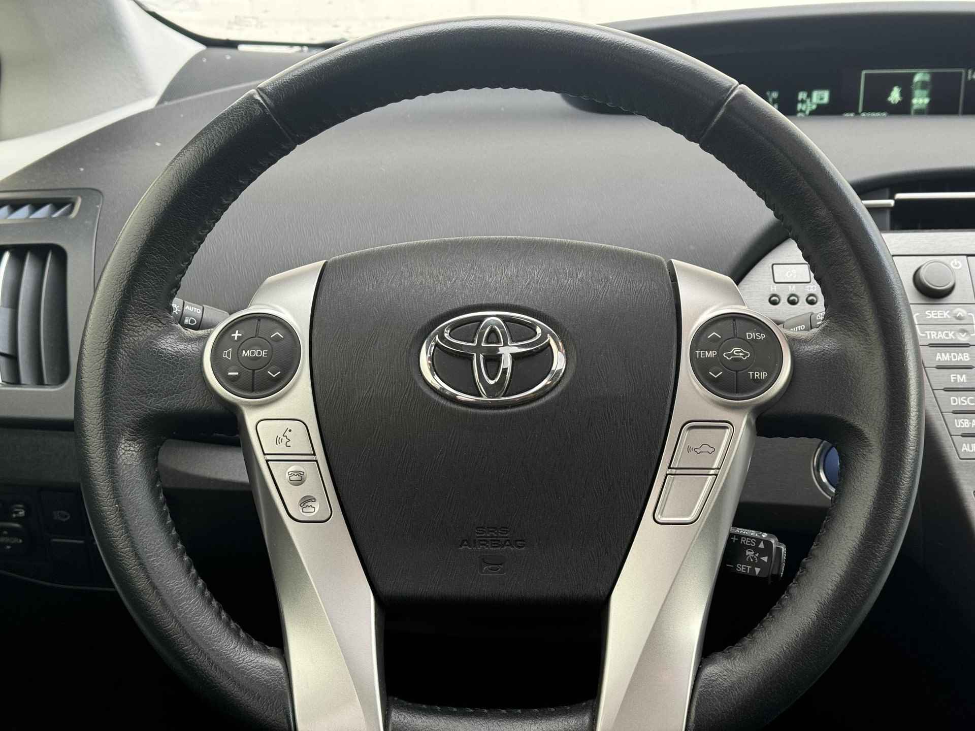 Toyota Prius 1.8 Executive Business / Navigatie / Headup Display / Schuif&kantel Dak / Stoelverwarming / Parkeersensoren + Camera / Cruise / Clima / DAB / Licht en Regensensor / Start&Stop / NAP / - 20/54