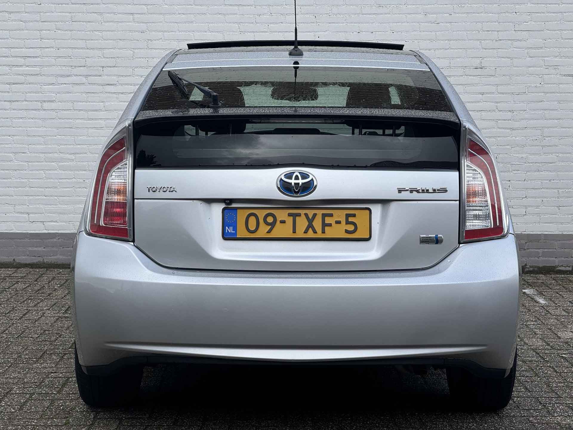 Toyota Prius 1.8 Executive Business / Navigatie / Headup Display / Schuif&kantel Dak / Stoelverwarming / Parkeersensoren + Camera / Cruise / Clima / DAB / Licht en Regensensor / Start&Stop / NAP / - 44/54