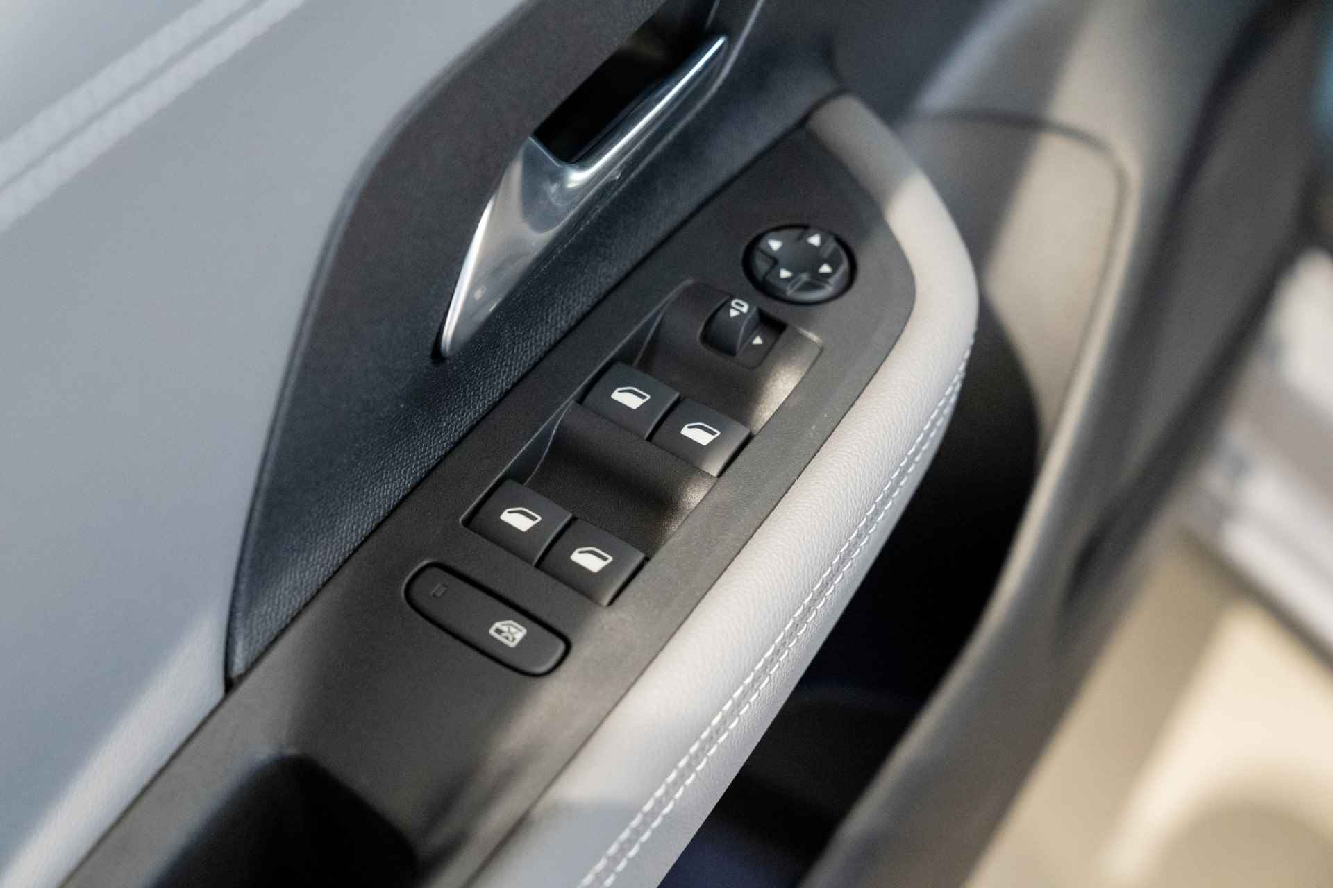 Opel Mokka Electric Elegance 50-kWh 11kw 3-Fase | Groot Scherm | Camera | Navigatie | Keyless | Apple Carplay & Android Auto | Dodehoek Waarschuwing - 15/36