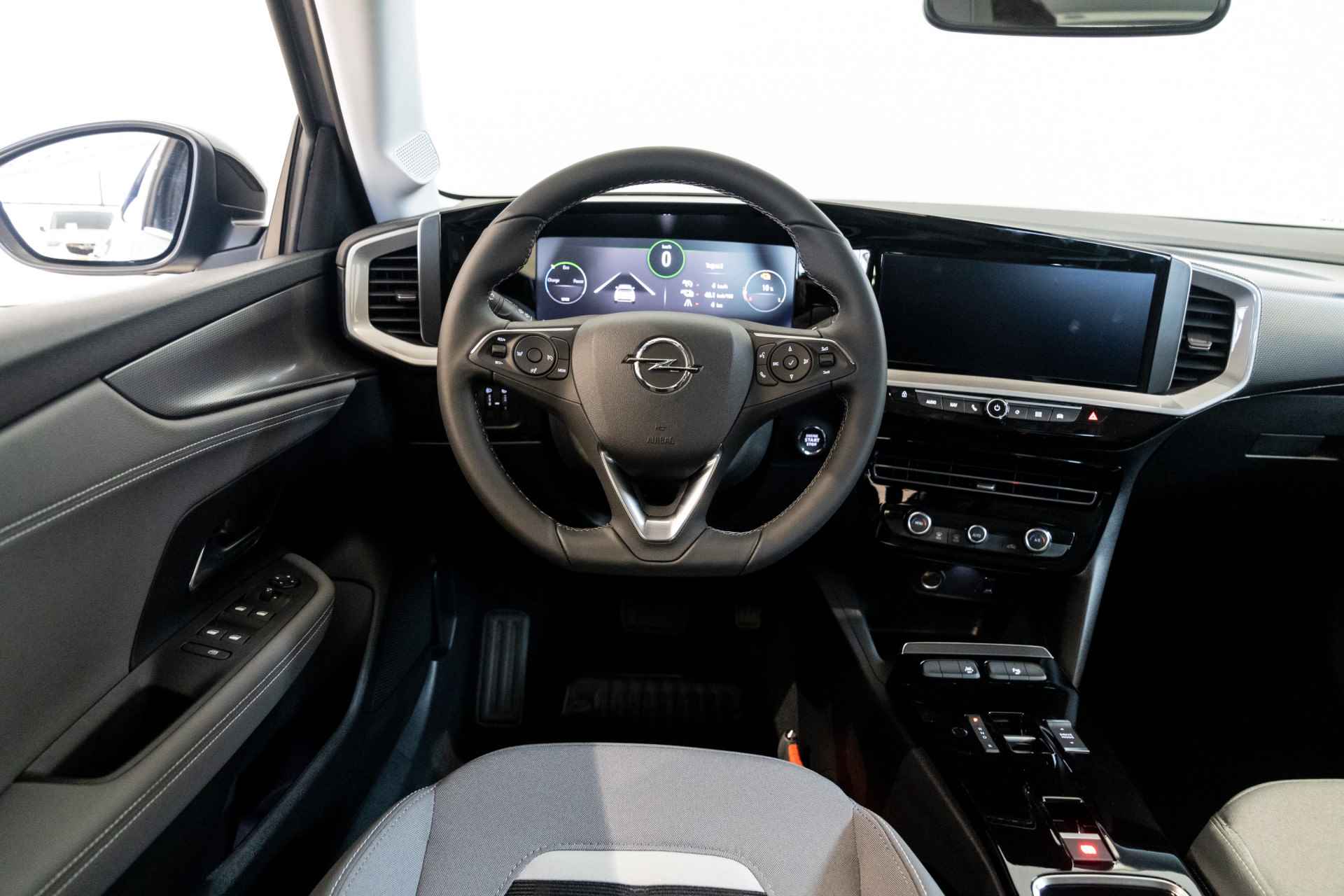 Opel Mokka Electric Elegance 50-kWh 11kw 3-Fase | Groot Scherm | Camera | Navigatie | Keyless | Apple Carplay & Android Auto | Dodehoek Waarschuwing - 35/36