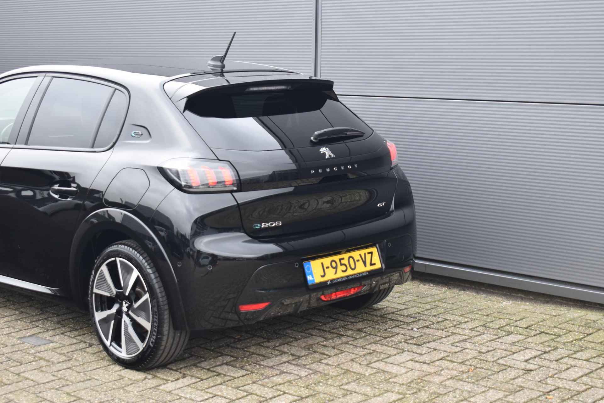 Peugeot e-208 EV GT 350 50 kWh Stoelverwarming 17" Achteruitrijcamera  SOH 90% - 6/42