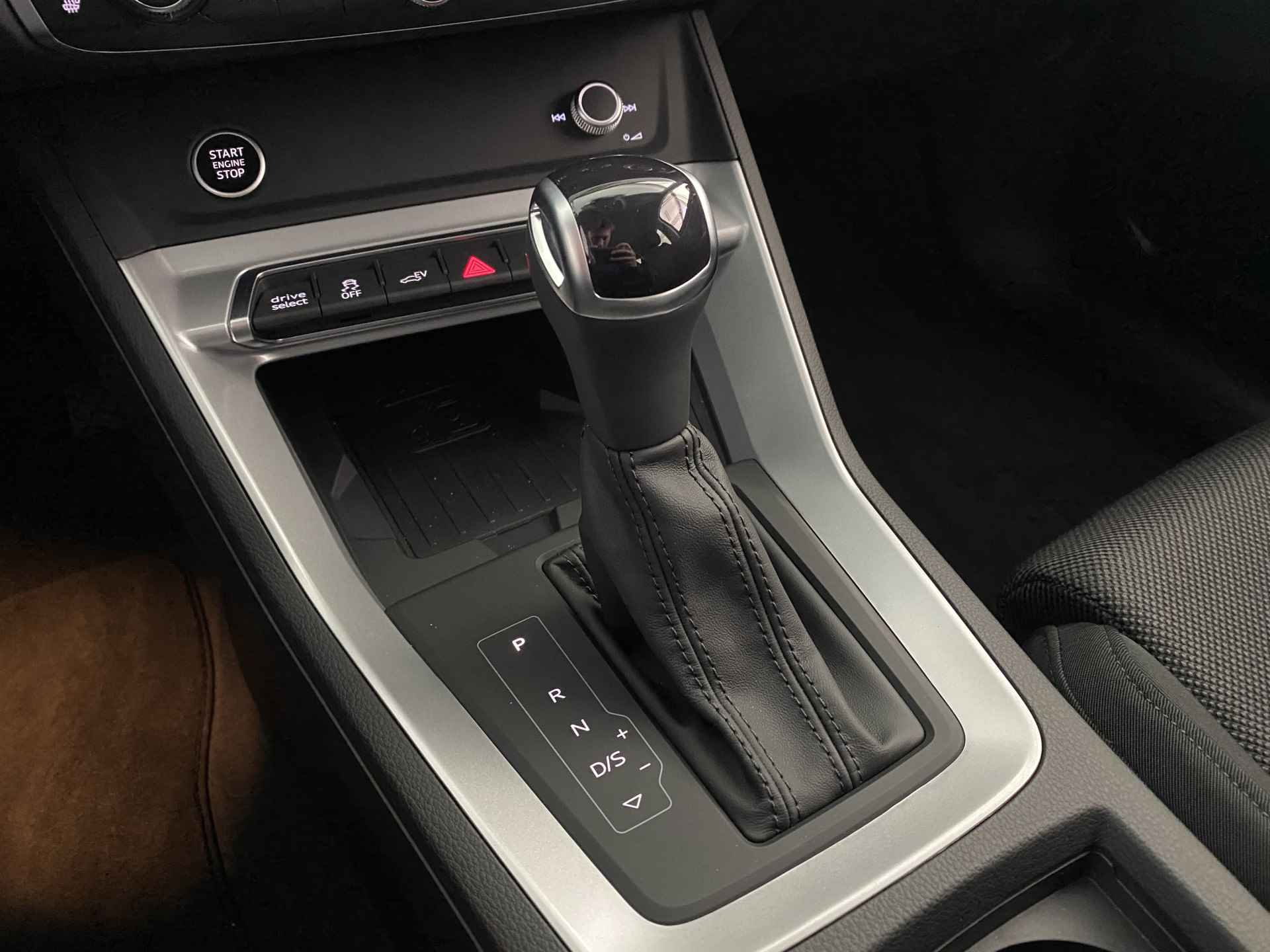 Audi Q3 45 TFSI e Advanced edition | Automaat | Apple-CarPlay |  ACC | Sensoren | Max 245 Pk | - 17/45
