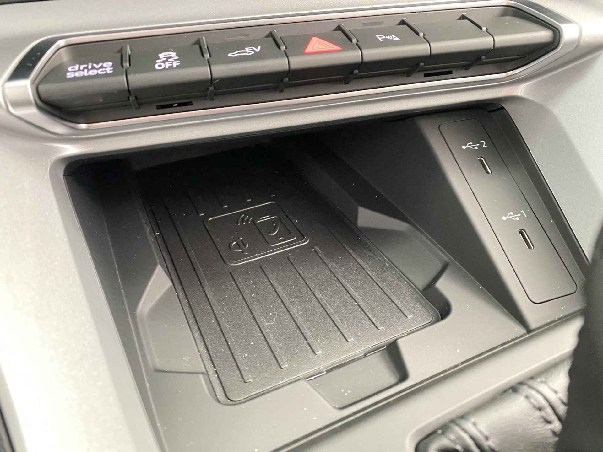 Audi Q3 45 TFSI e Advanced edition | Automaat | Apple-CarPlay |  ACC | Sensoren | Max 245 Pk | - 28/45