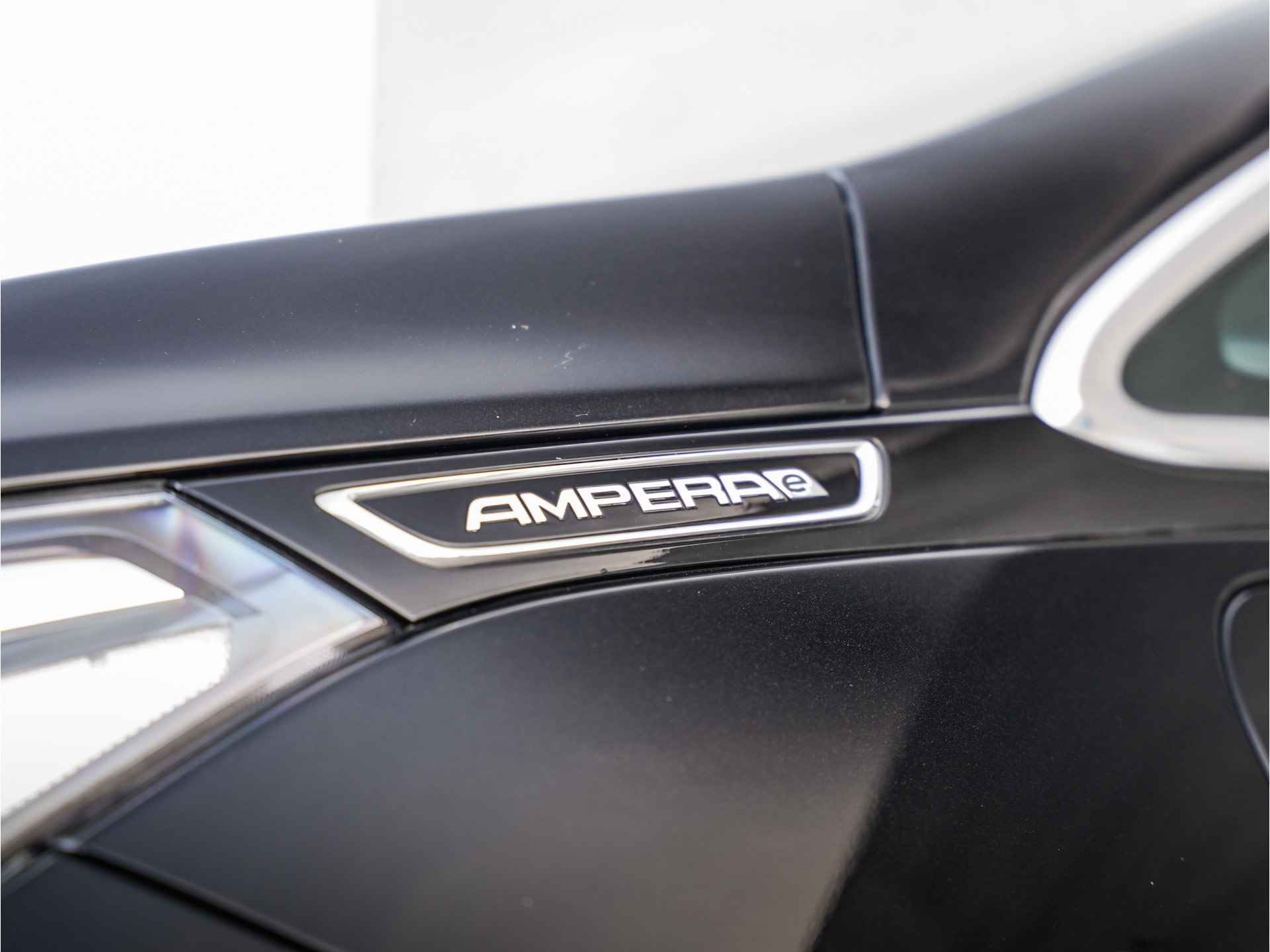 OPEL Ampera-E 60-kWh 204pk Business | Stoelverwarming | 420 km rijbereik | Apple Carplay | Afleverpakket inclusief | - 42/47